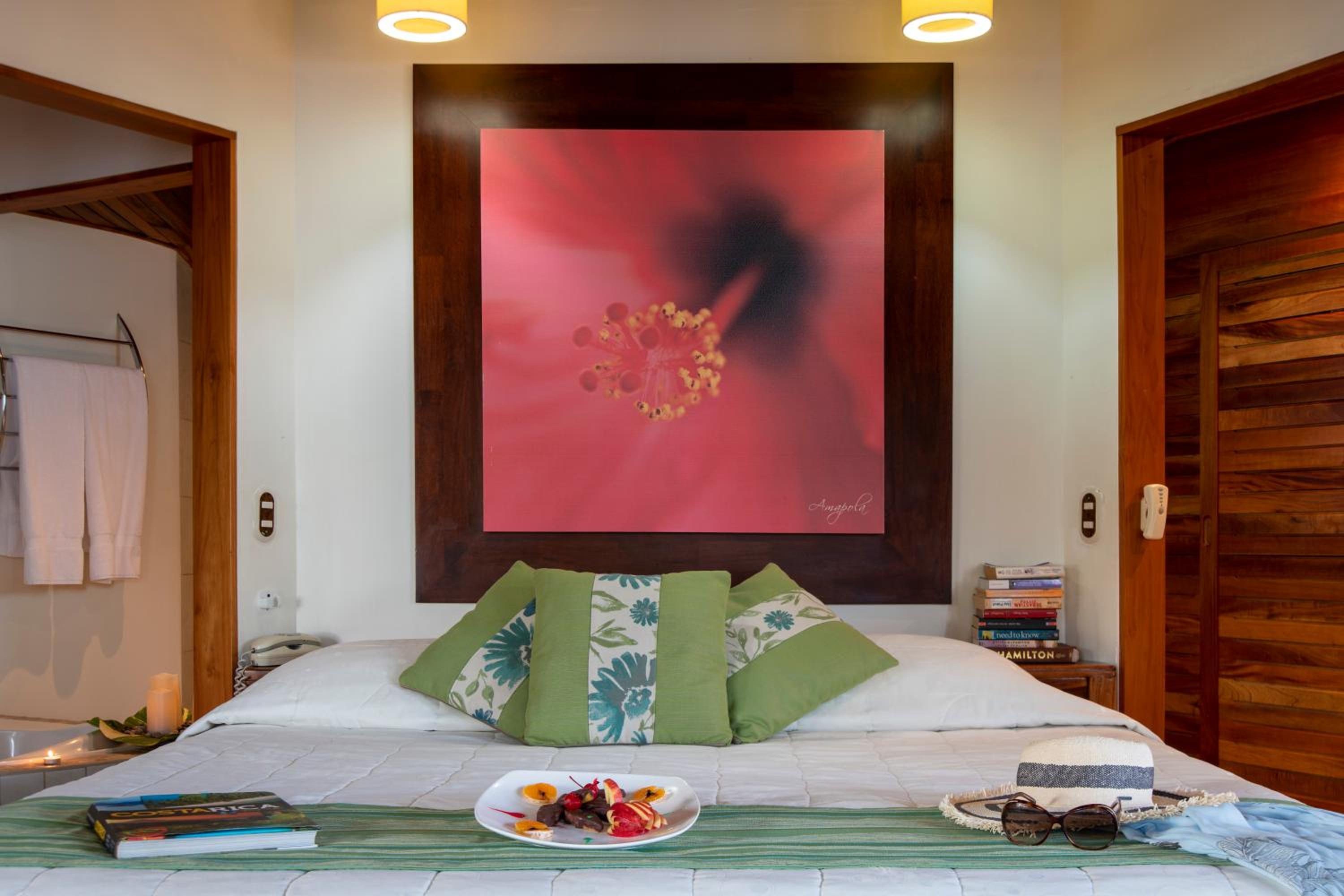 Tiki Suite BeachFront photo 3