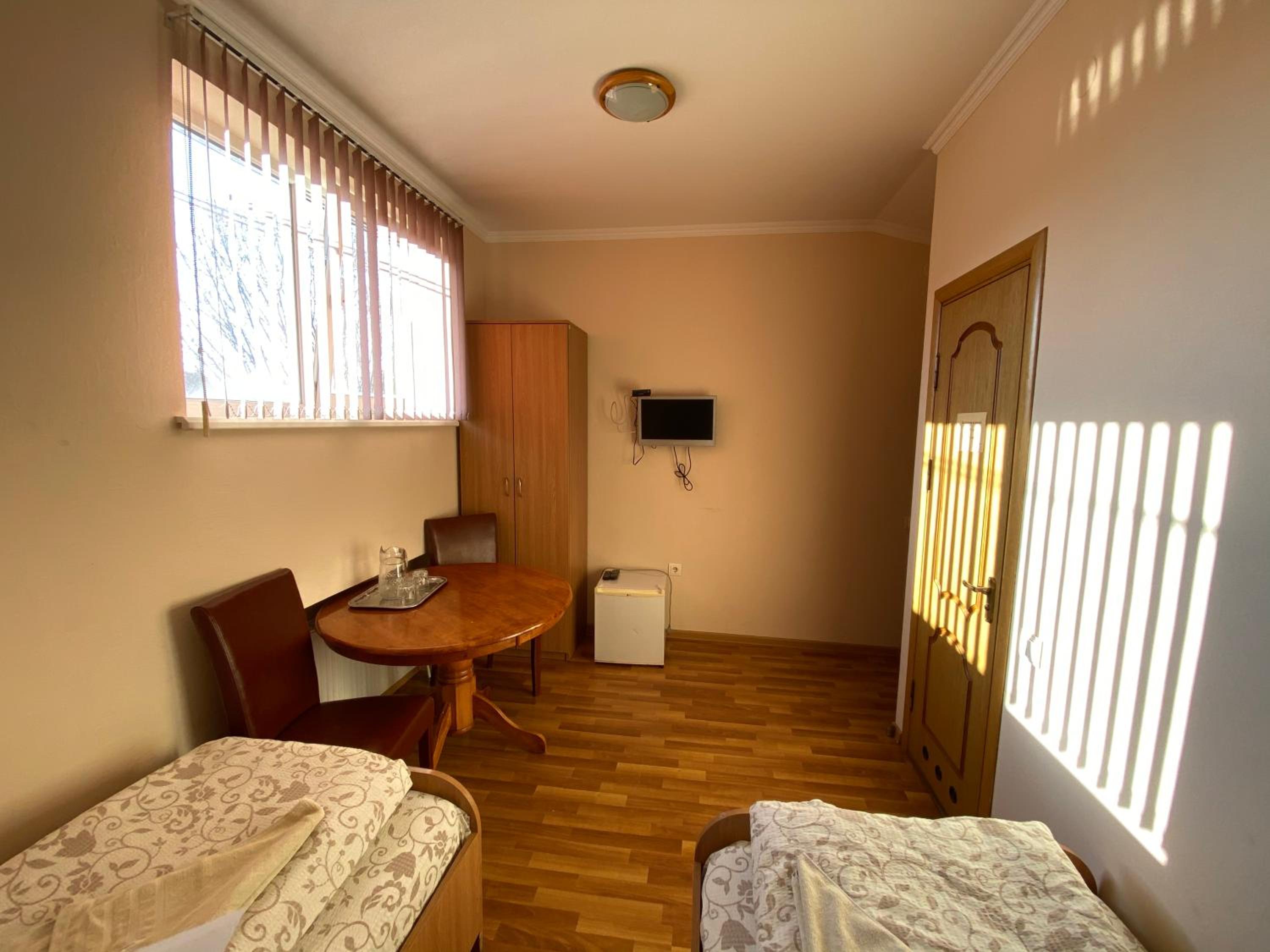 Standard Twin Room photo 3