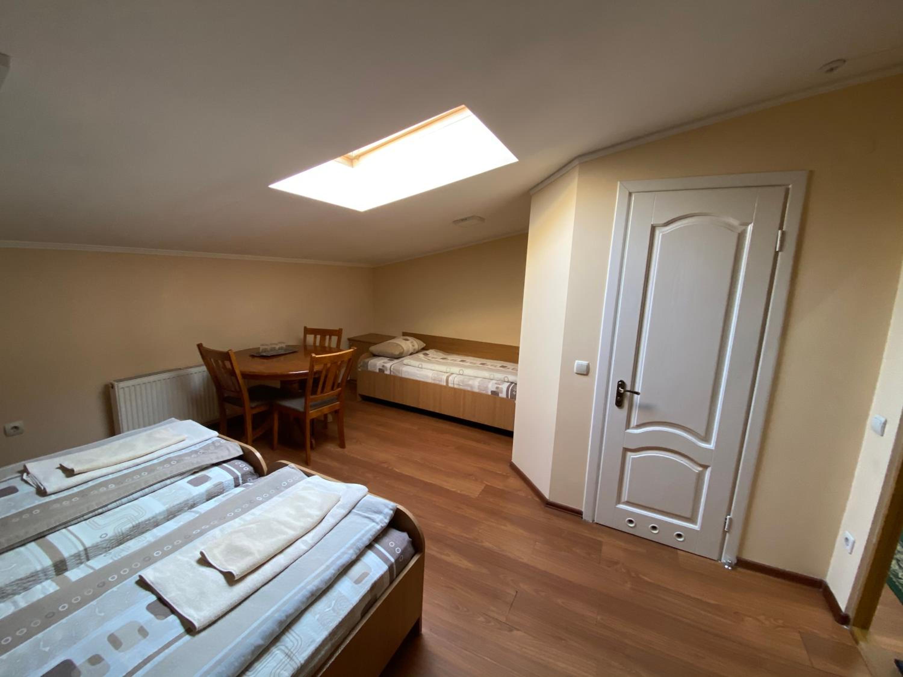 Standard Triple Room photo 3
