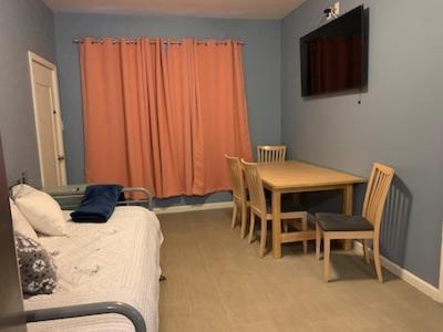 Apartment - Photo 2