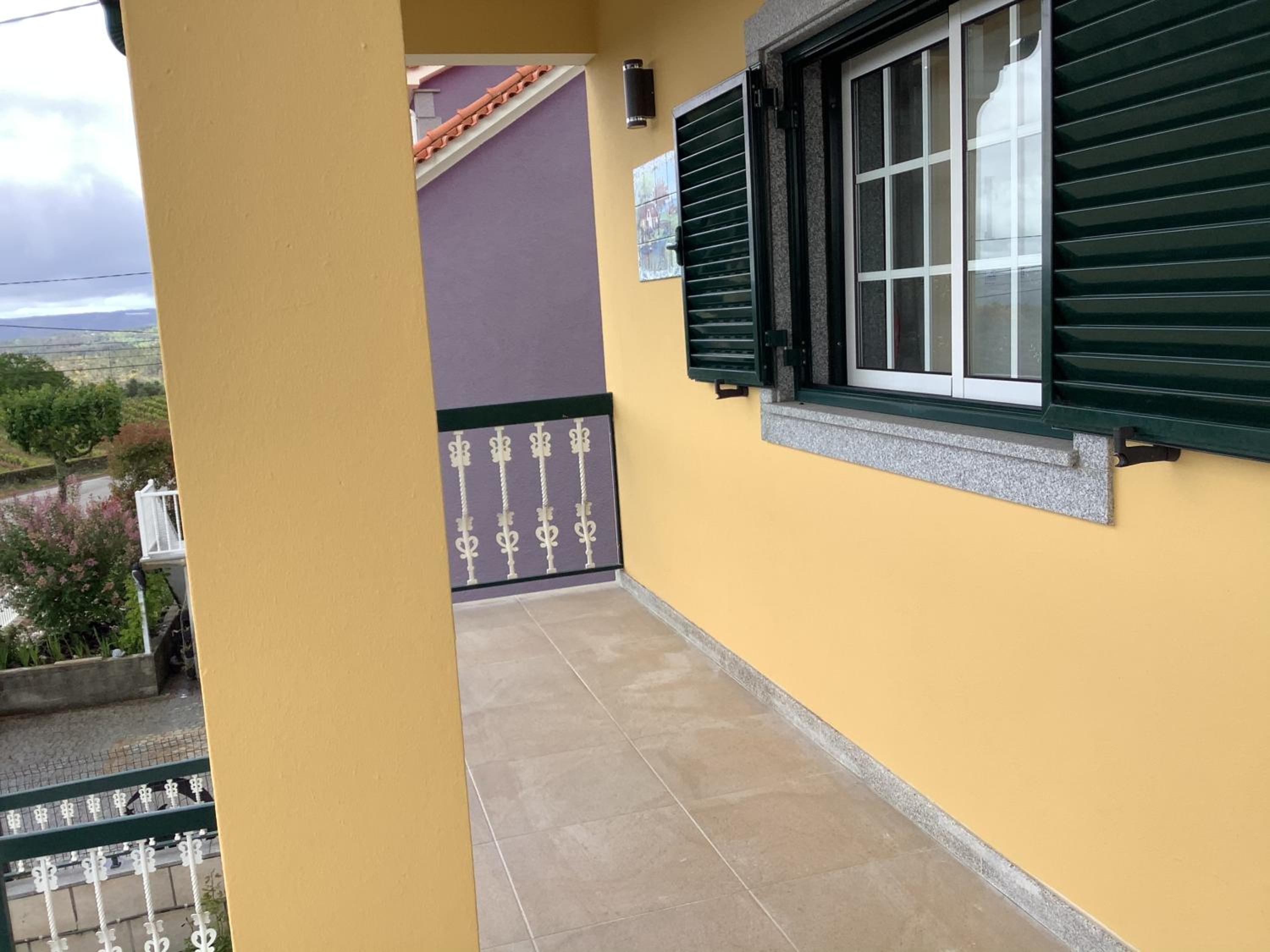 Four-Bedroom House - Photo 93
