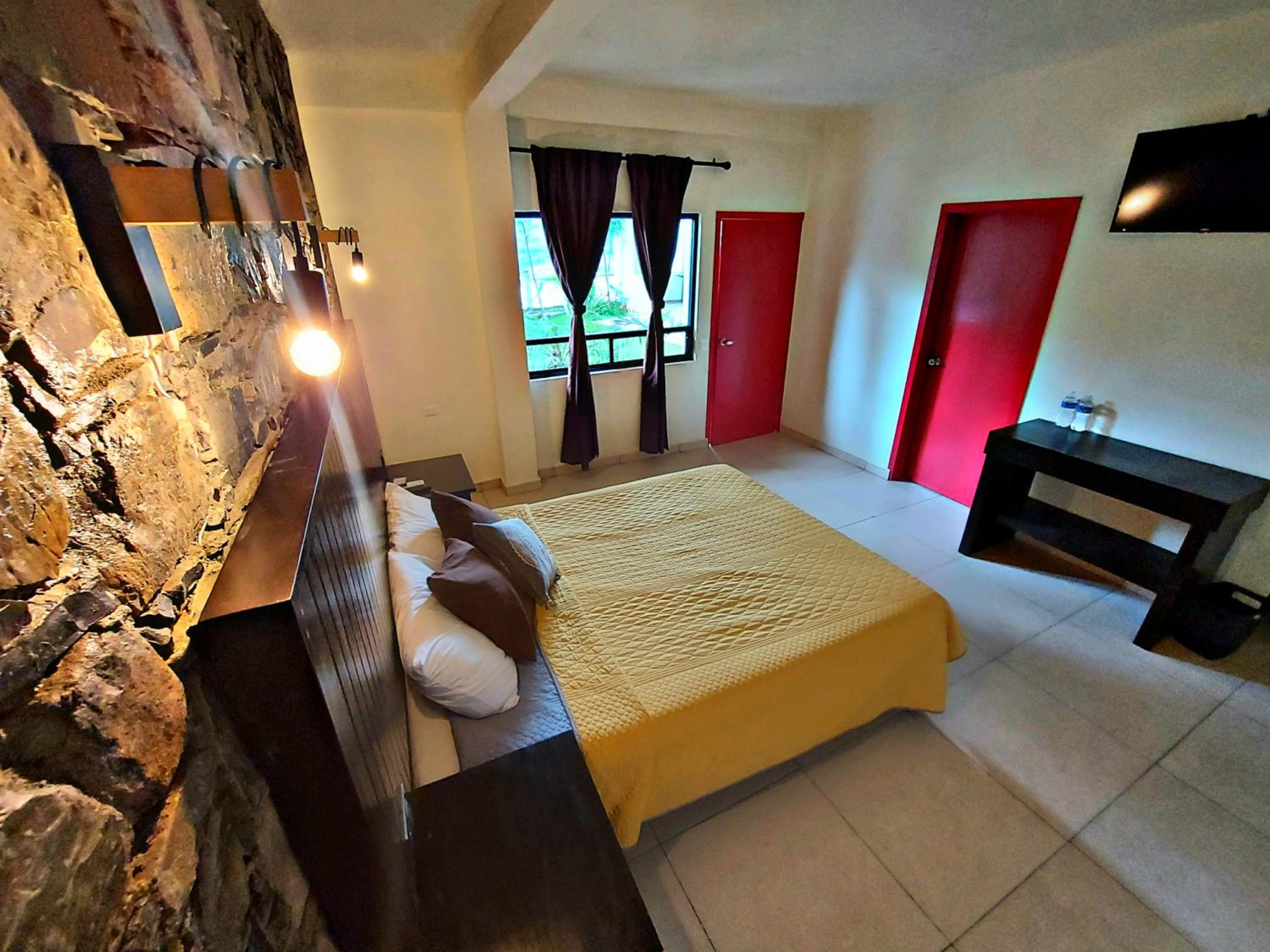 Standard Double Room - Photo 1