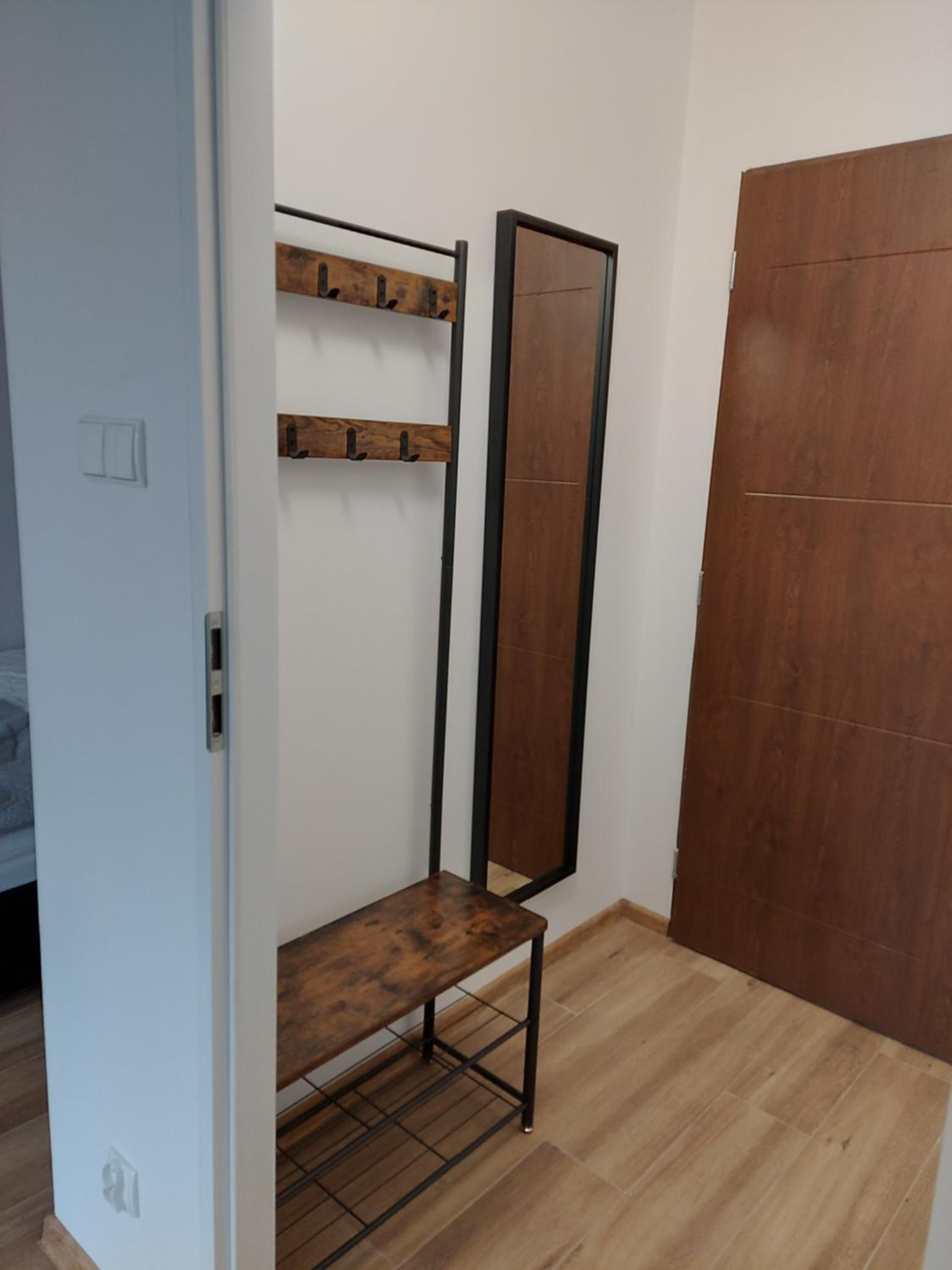 One-Bedroom Apartment - Photo 21
