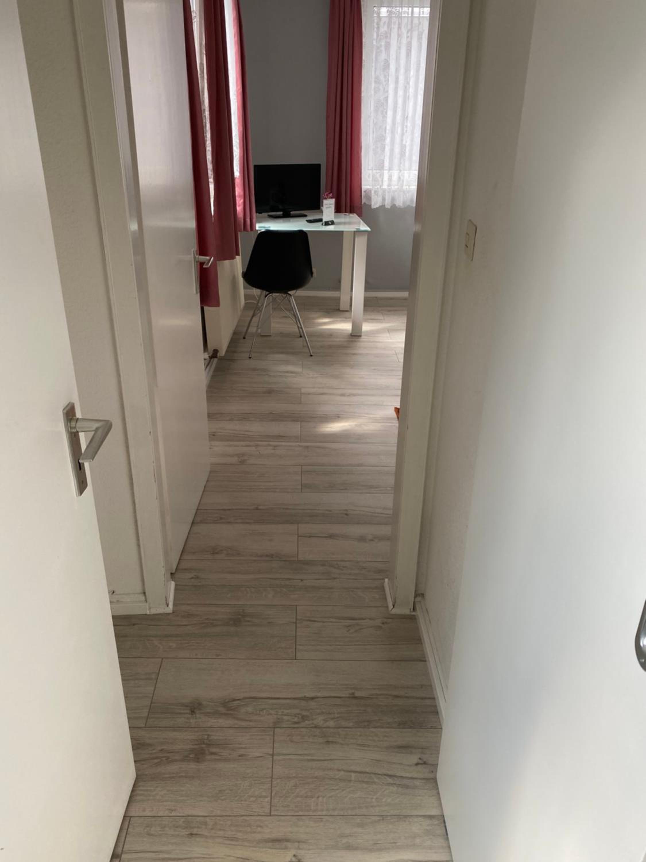 Single Room with Private Bathroom photo 1