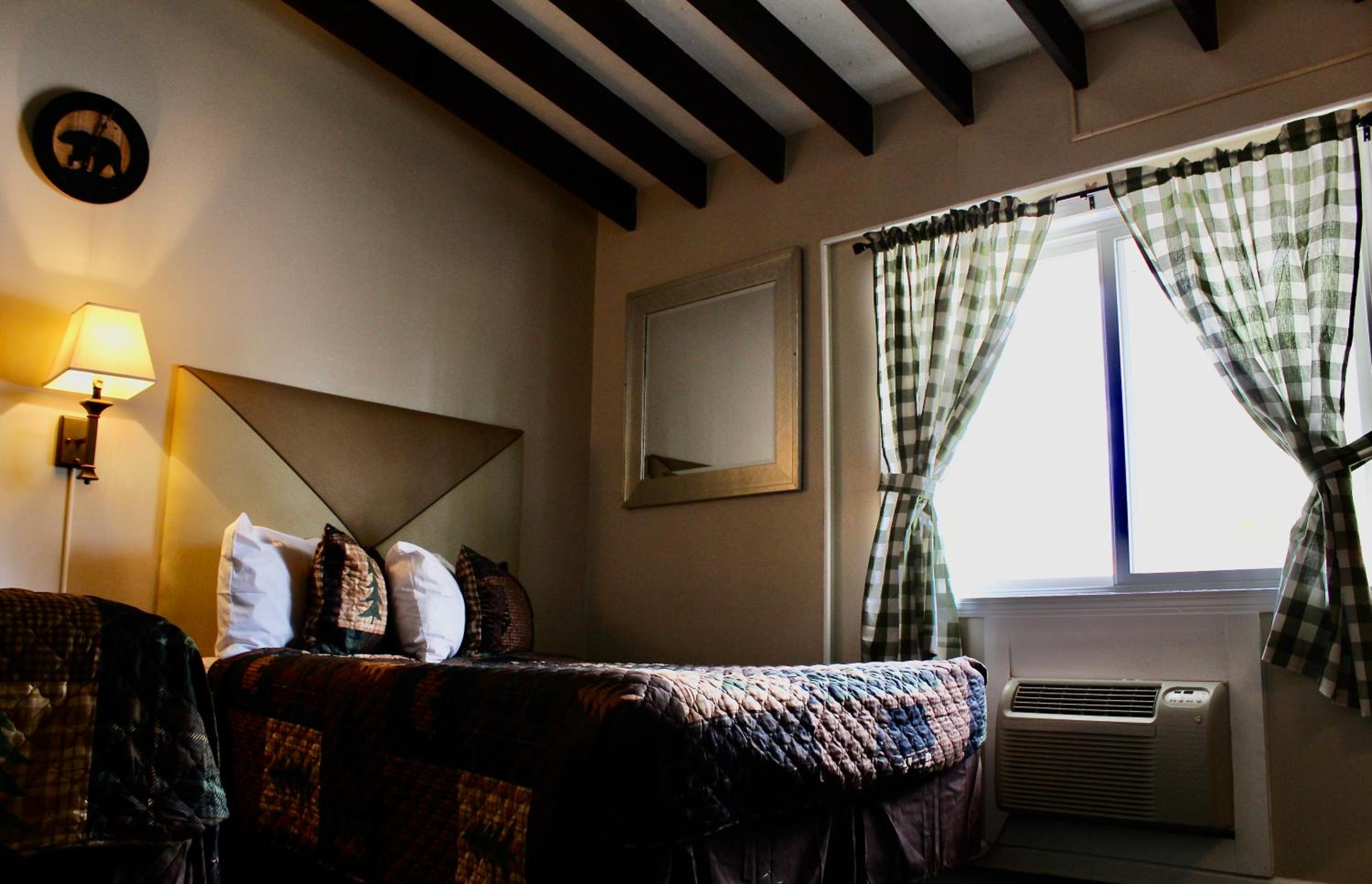 Standard Double Room - Photo 4
