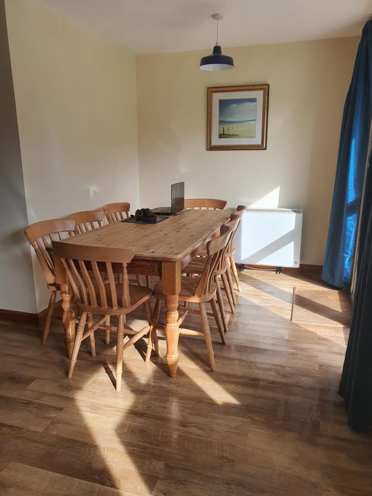 Three-Bedroom House photo 2