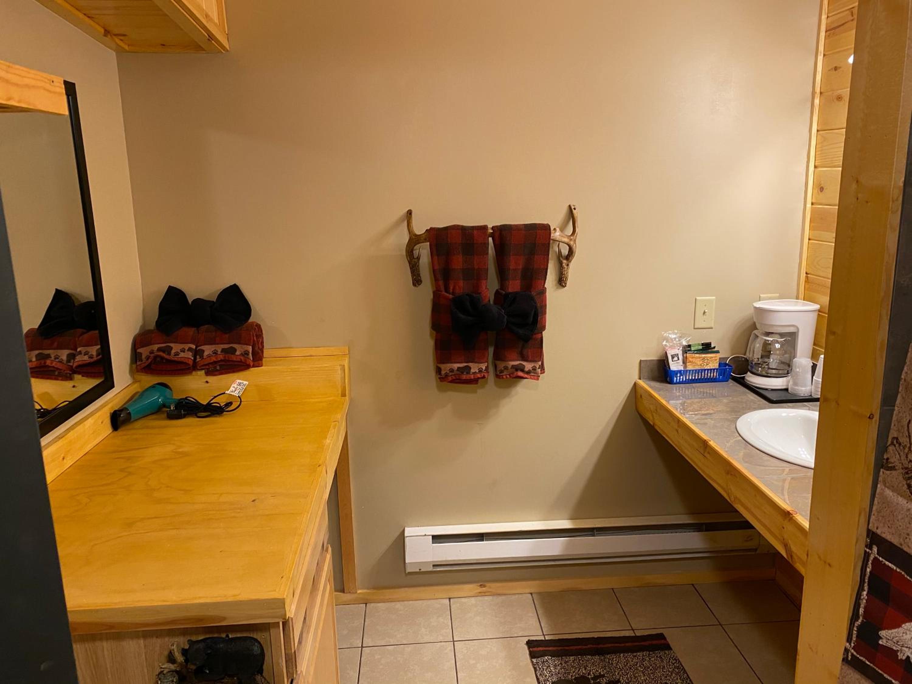 Deluxe Family Suite photo 3