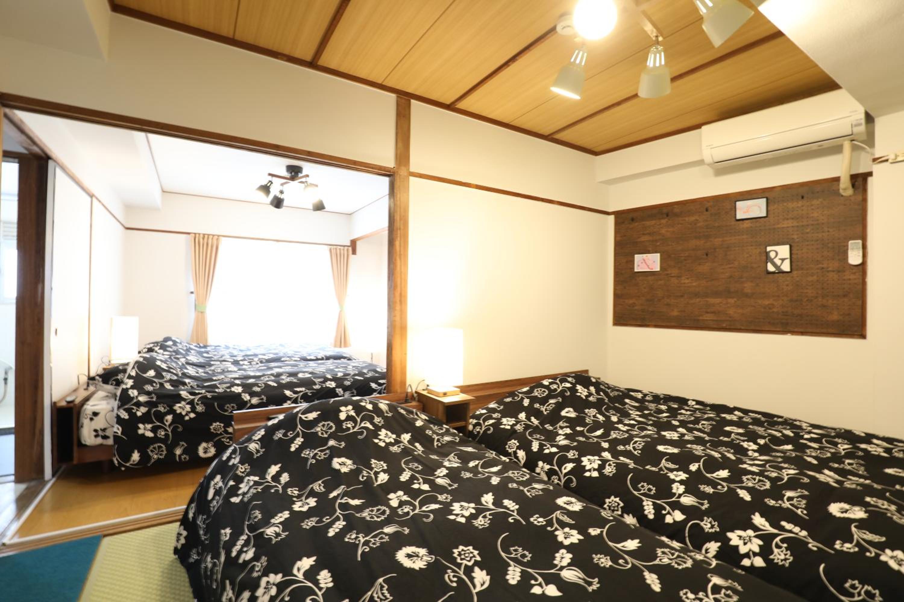 Deluxe Family Room - Photo 37