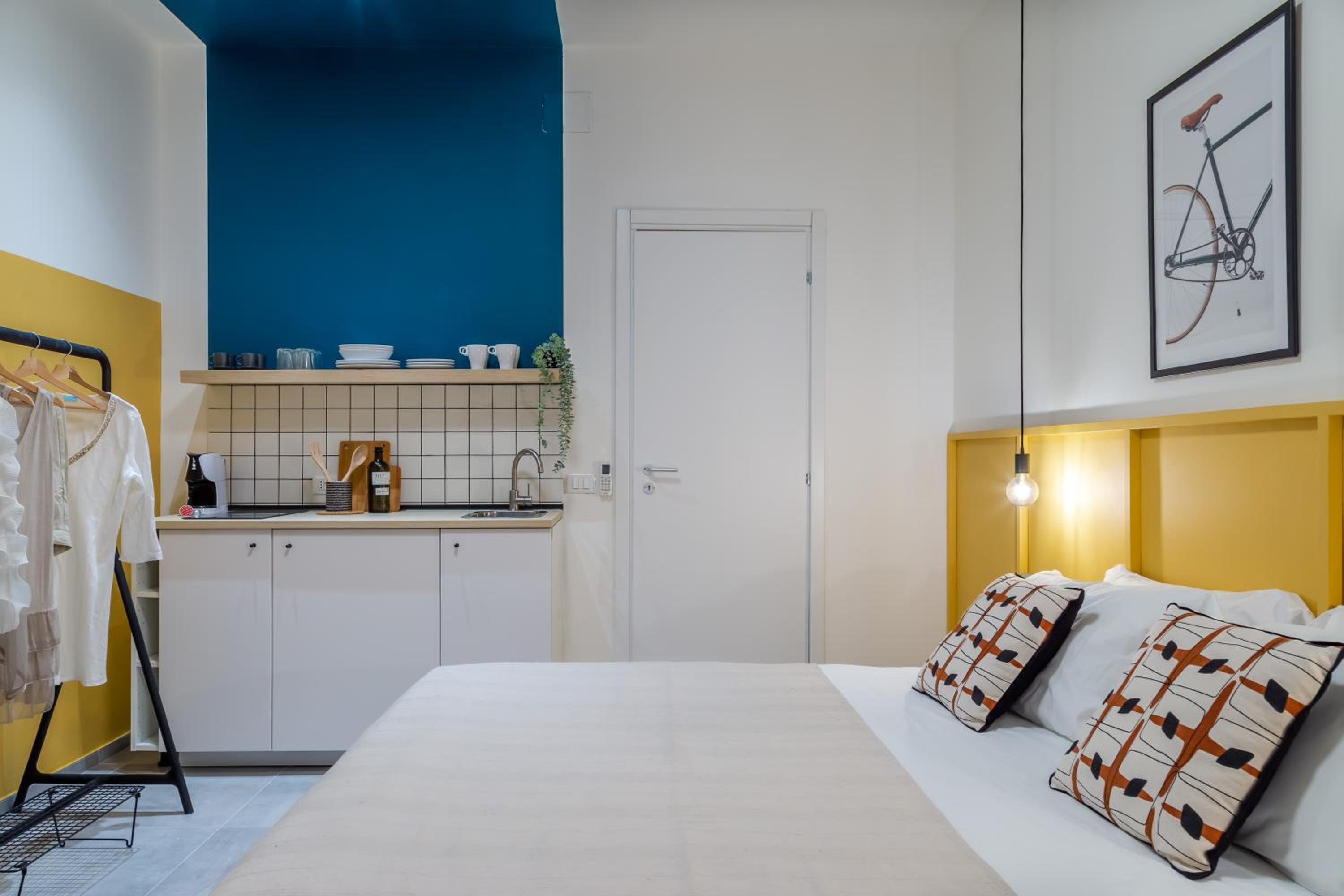 One-Bedroom Apartment - Photo 7