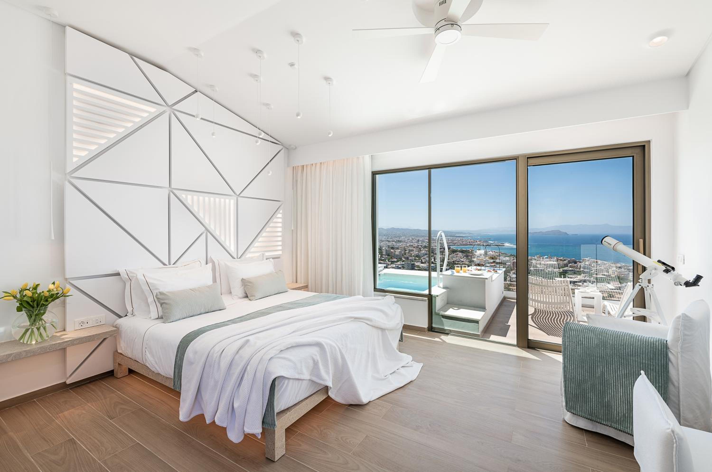 Ambassador Room with Sea View and Private Pool - Photo 1