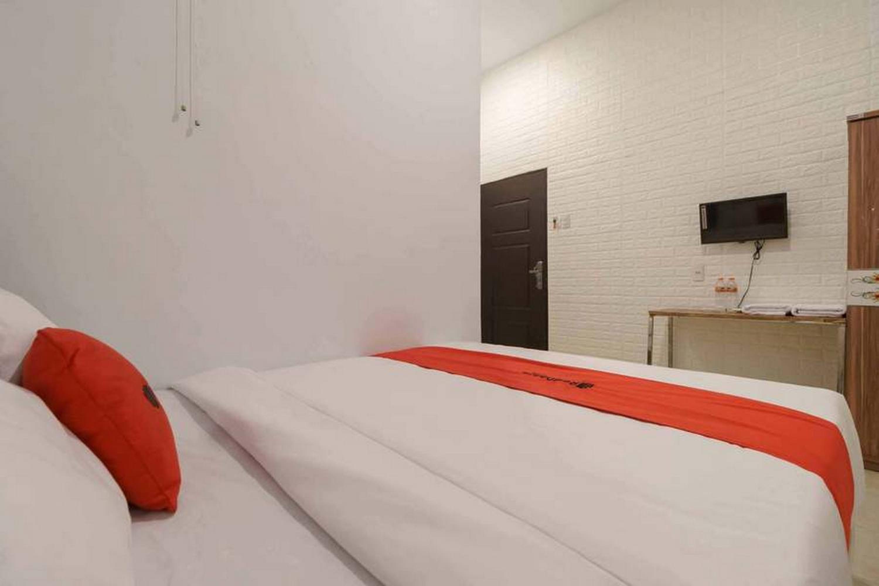 Double Room - Photo 3