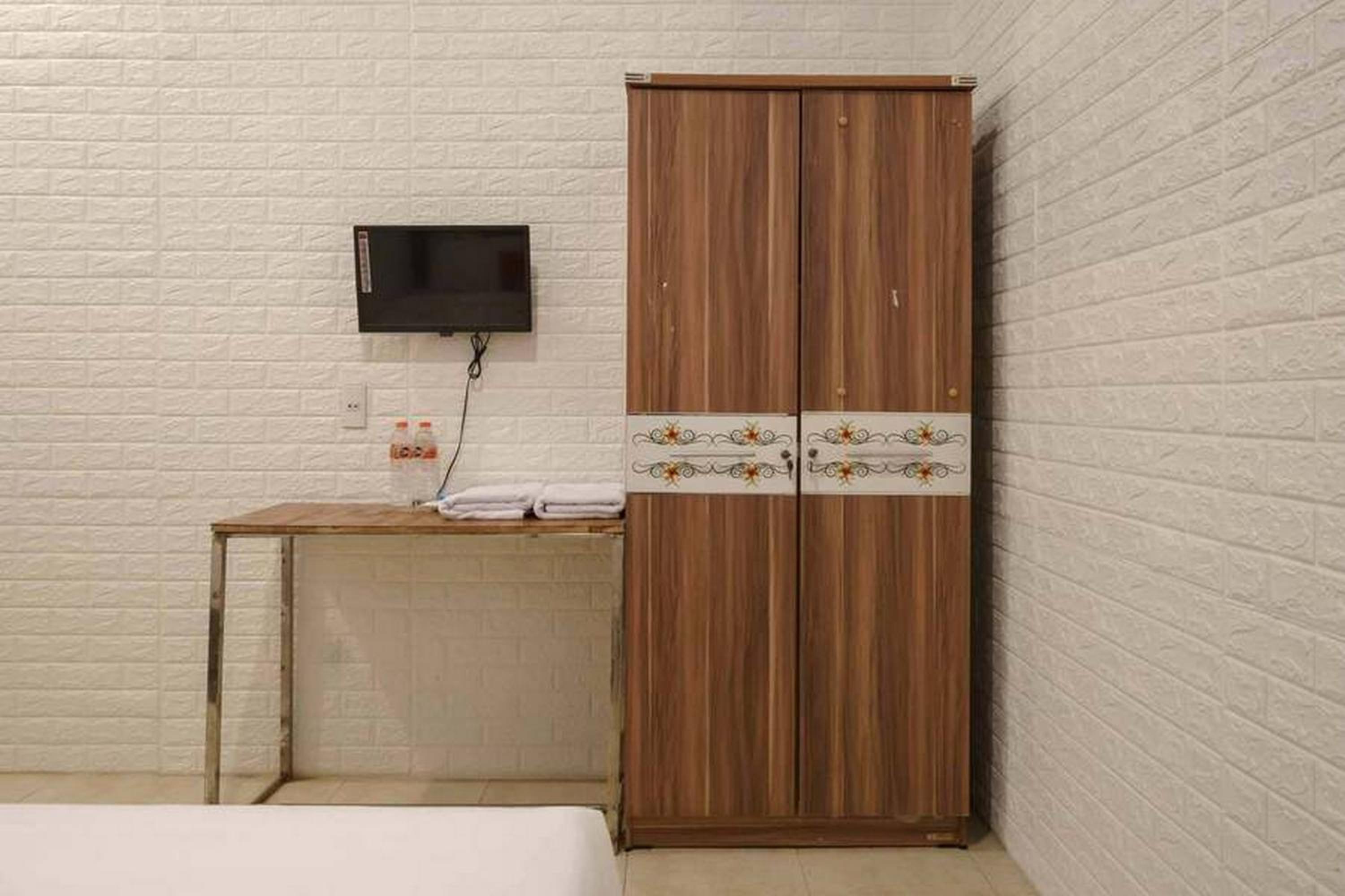 Double Room - Photo 9