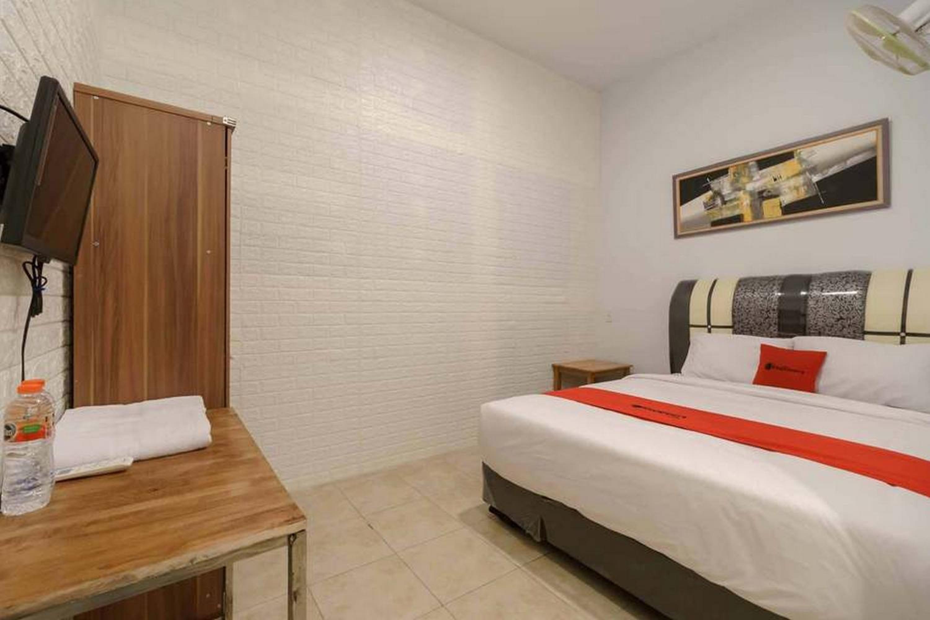 Double Room - Photo 5