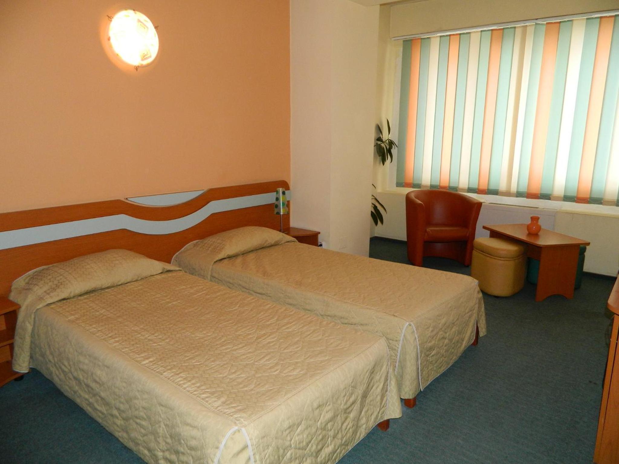 Standard Twin Room photo 1