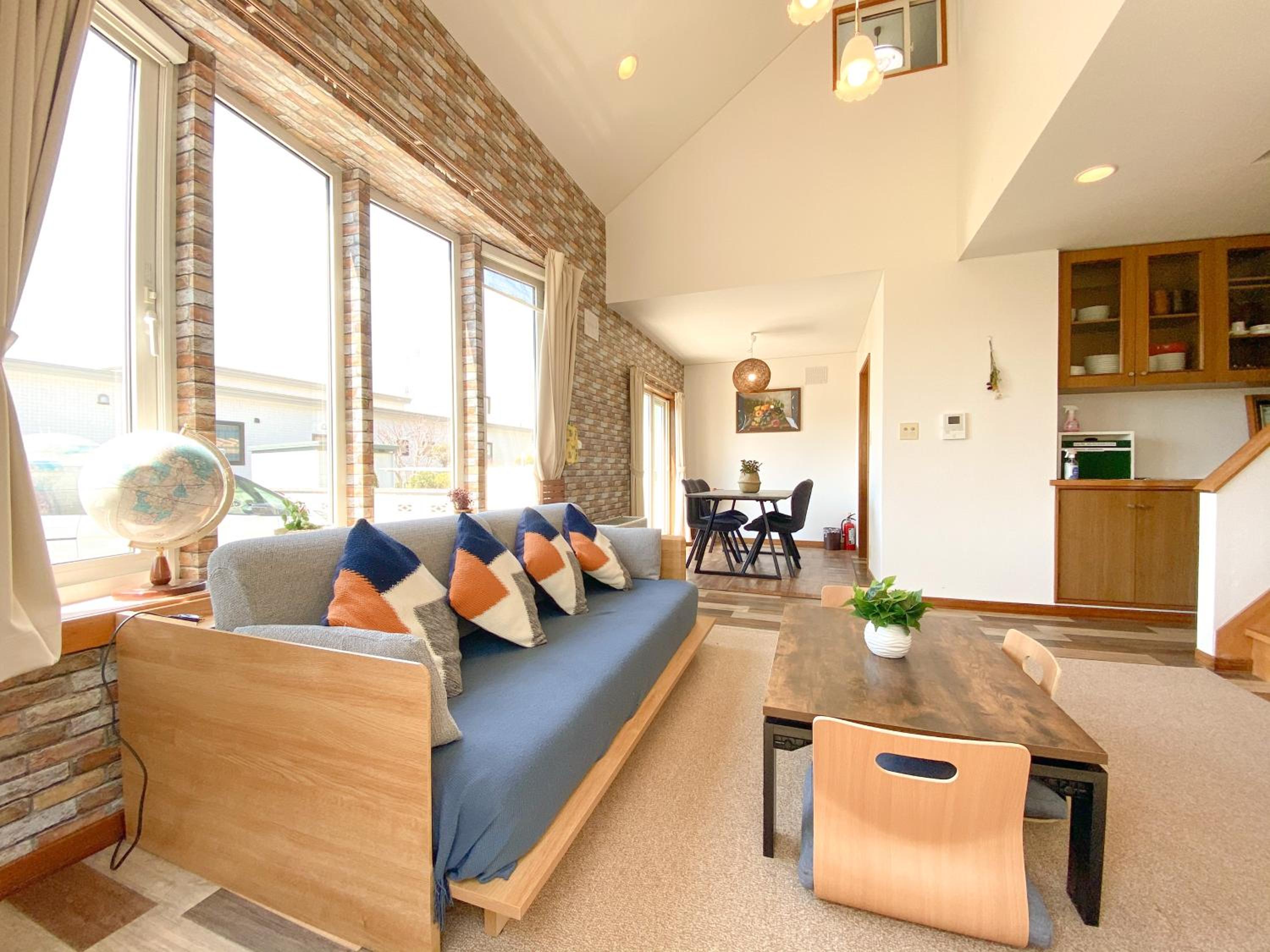 Four-Bedroom House - Photo 34