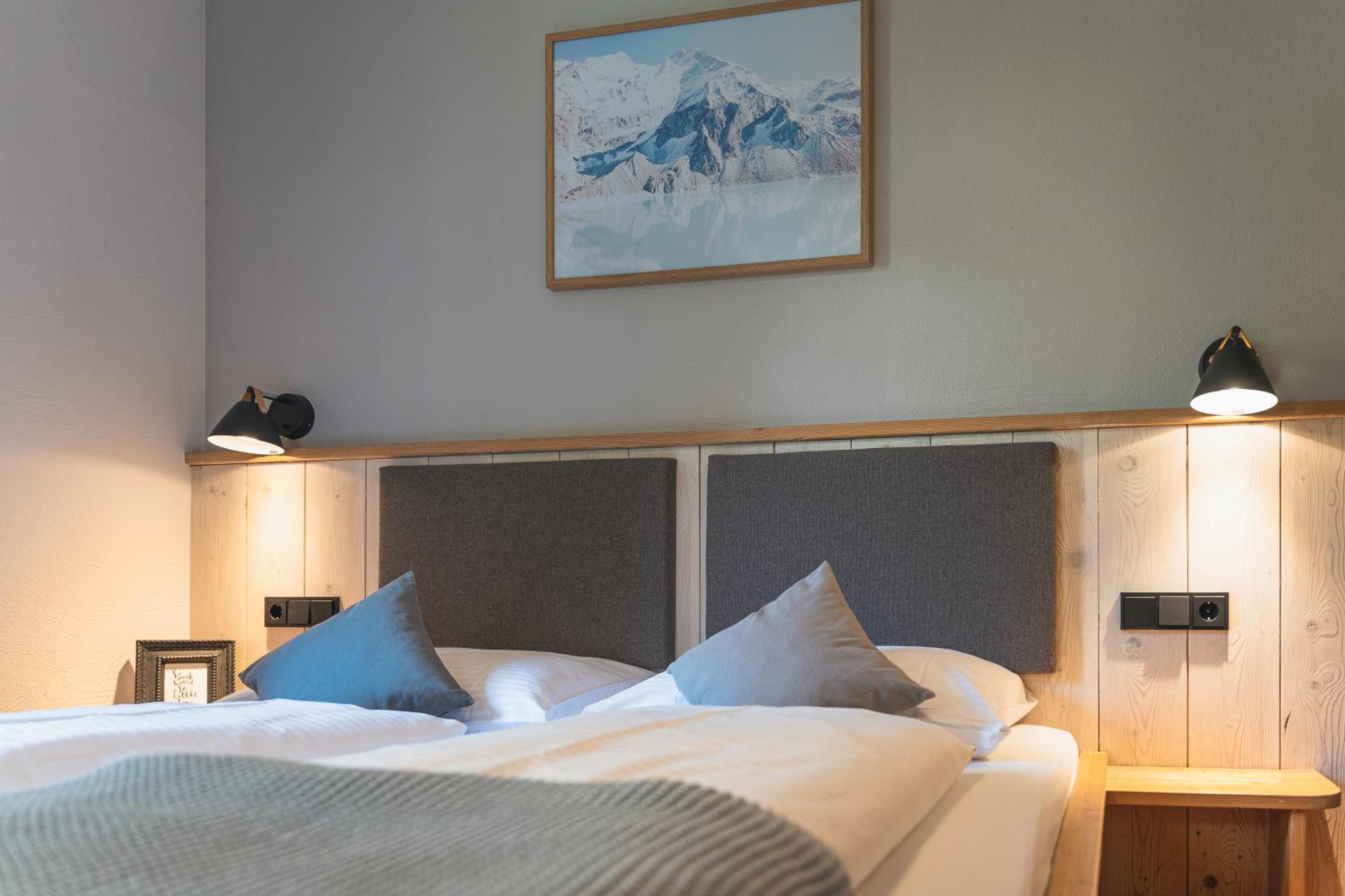 Chalet (5 Adults) with Free VIP Tauern Spa Entry