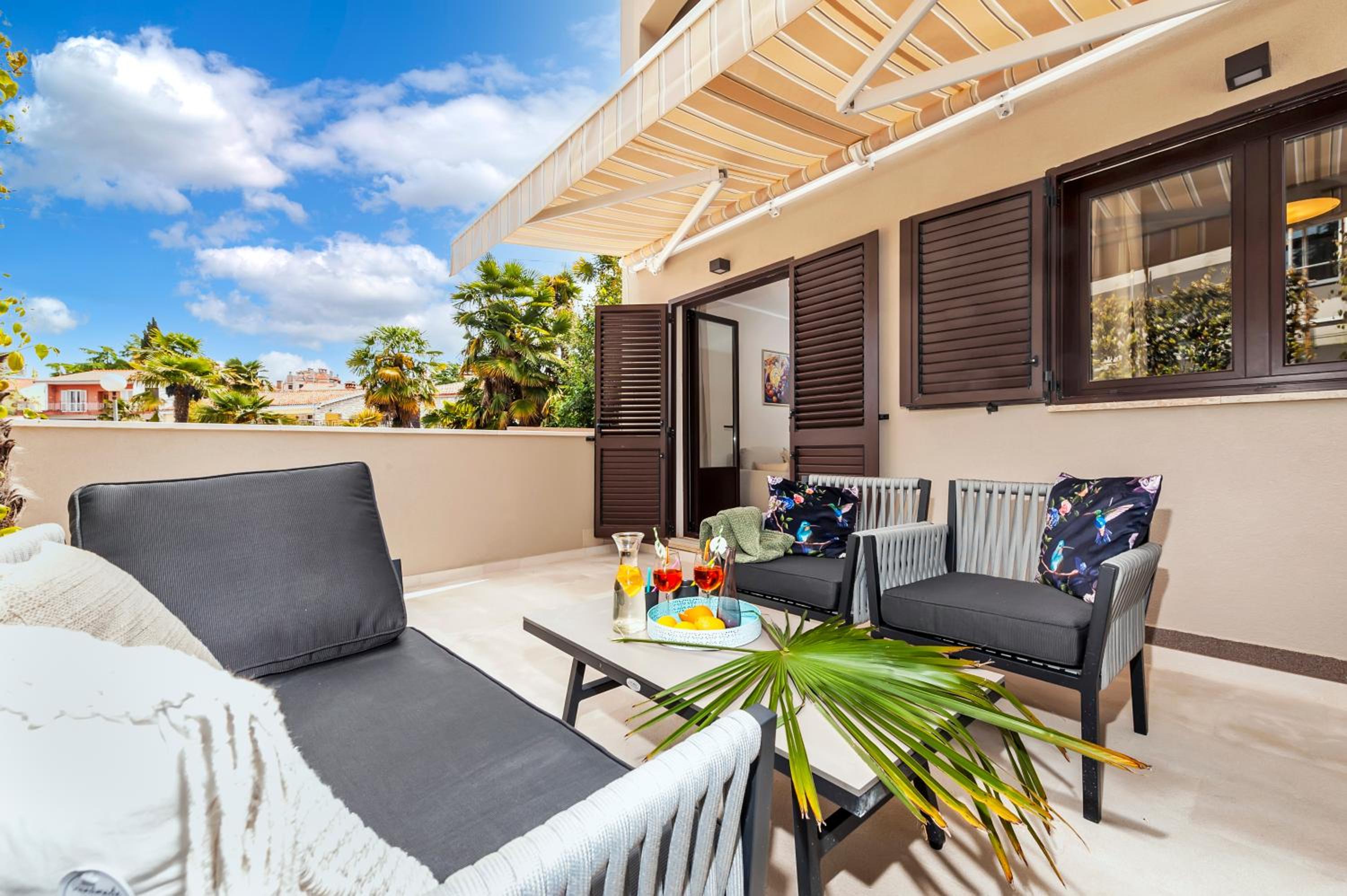  Ground Floor Apartment with Patio - Photo 16