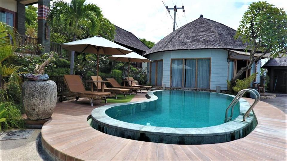 Executive Suite - Photo 30