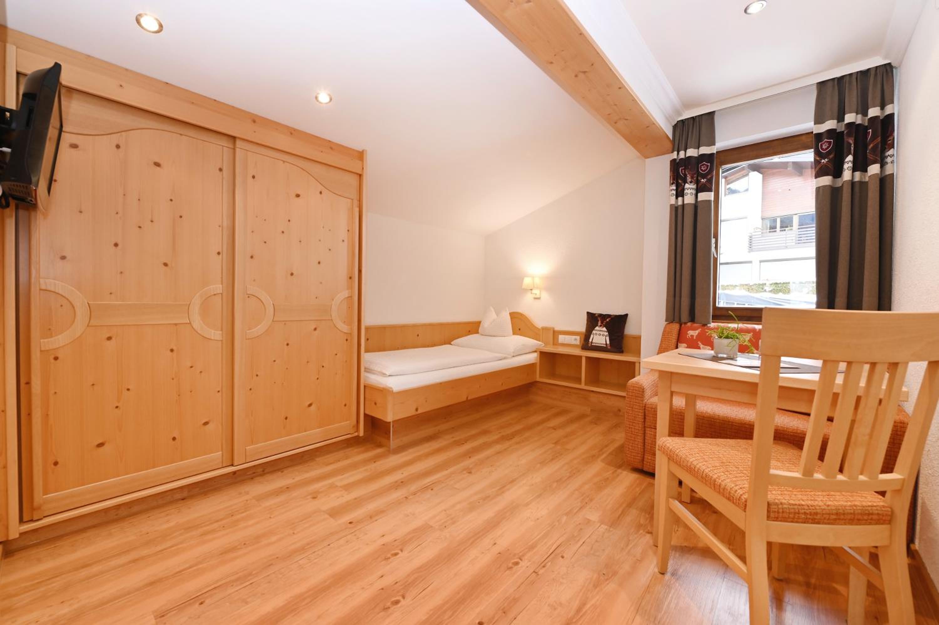 Single Room photo 3
