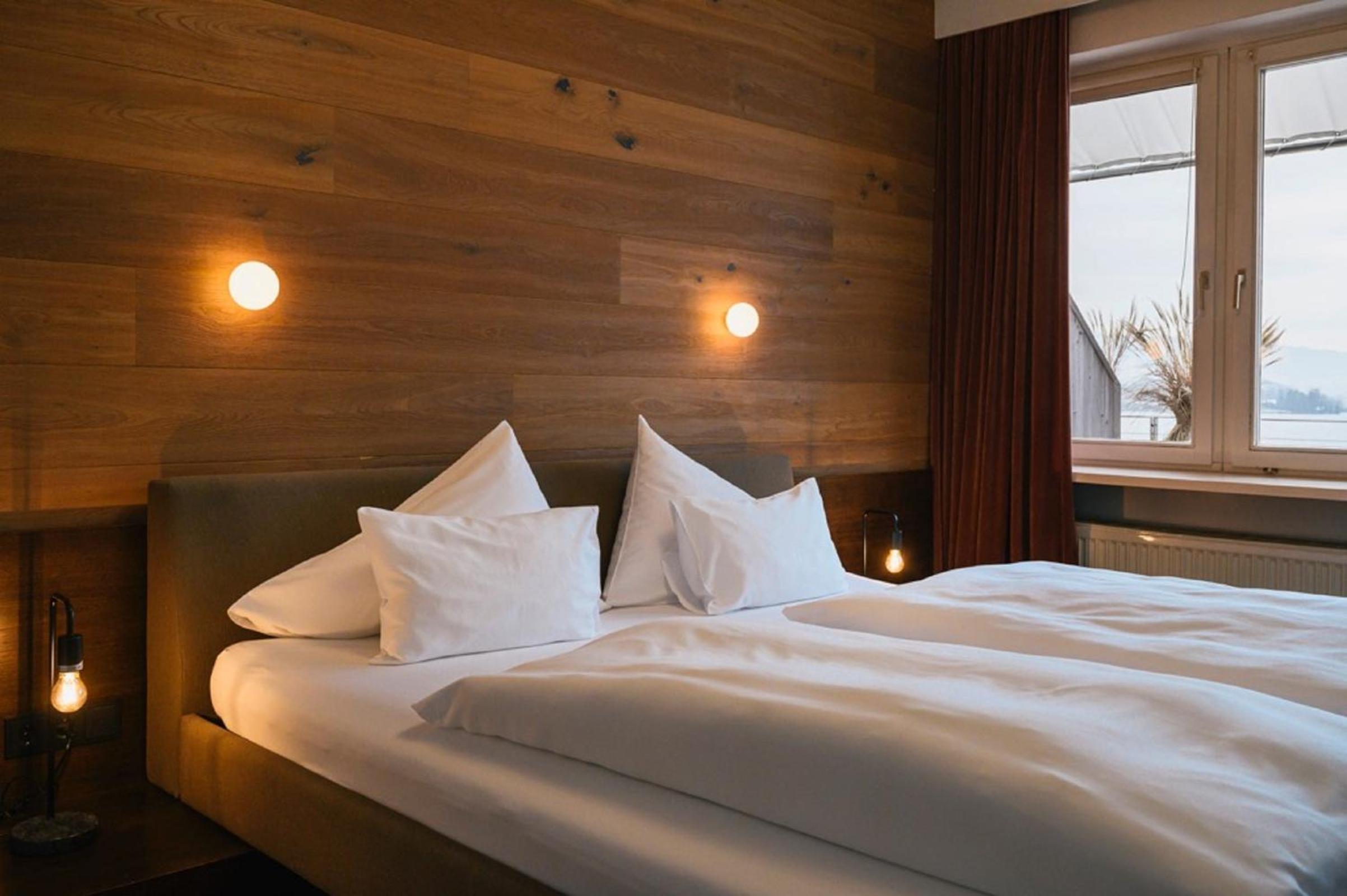 Deluxe Suite - Photo 2