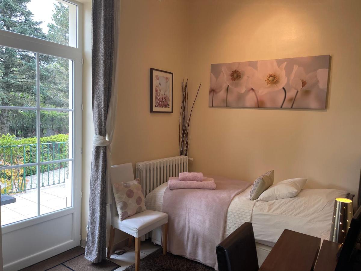 Two-Bedroom Suite photo 2
