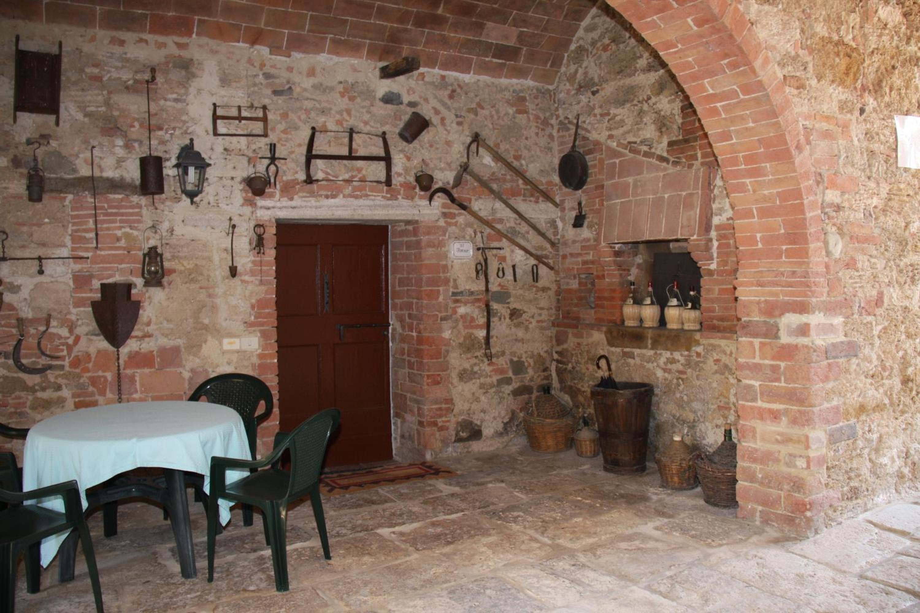Apartment - Ground Floor photo 2