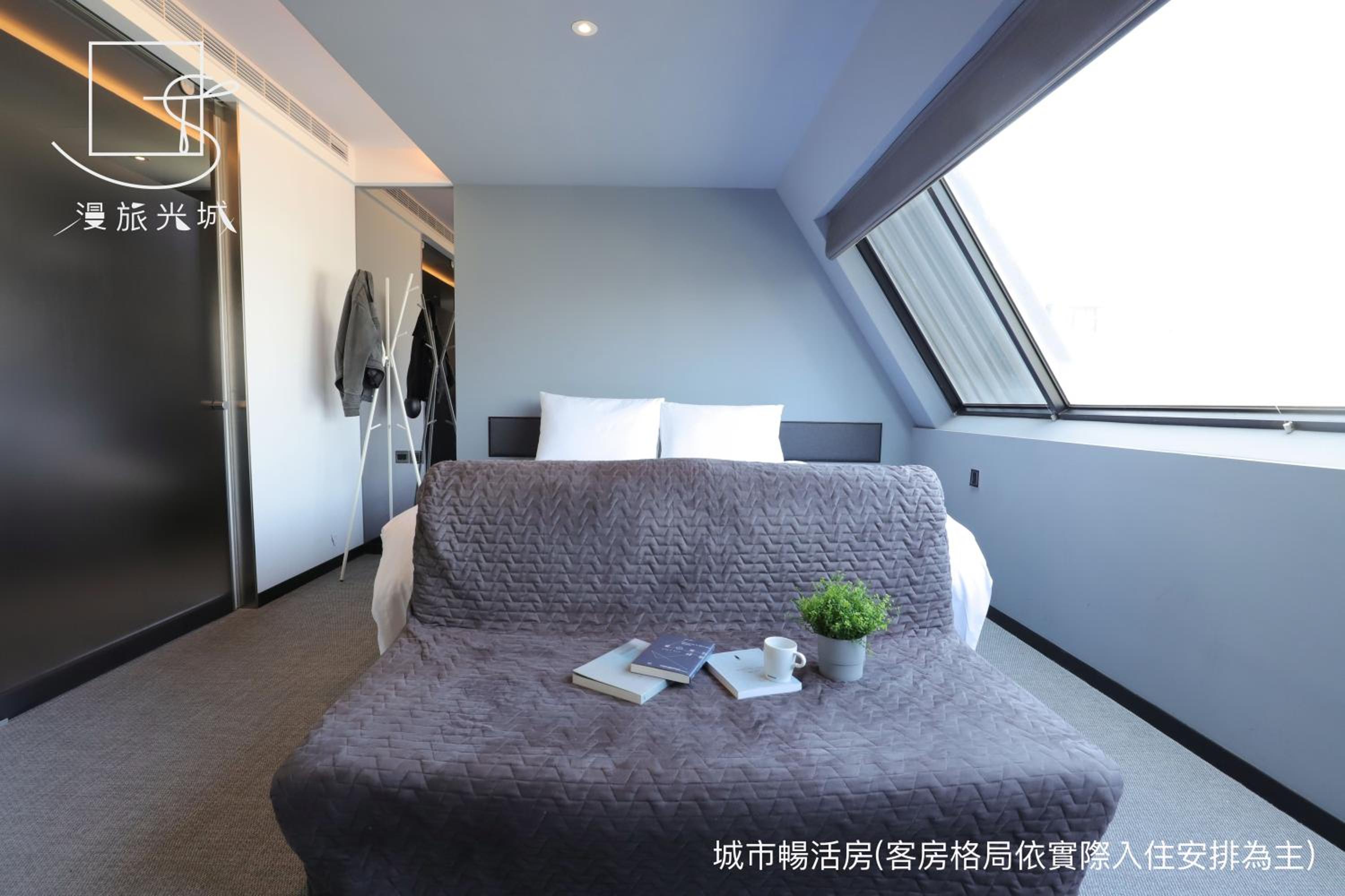 Superior View Room - Photo 3