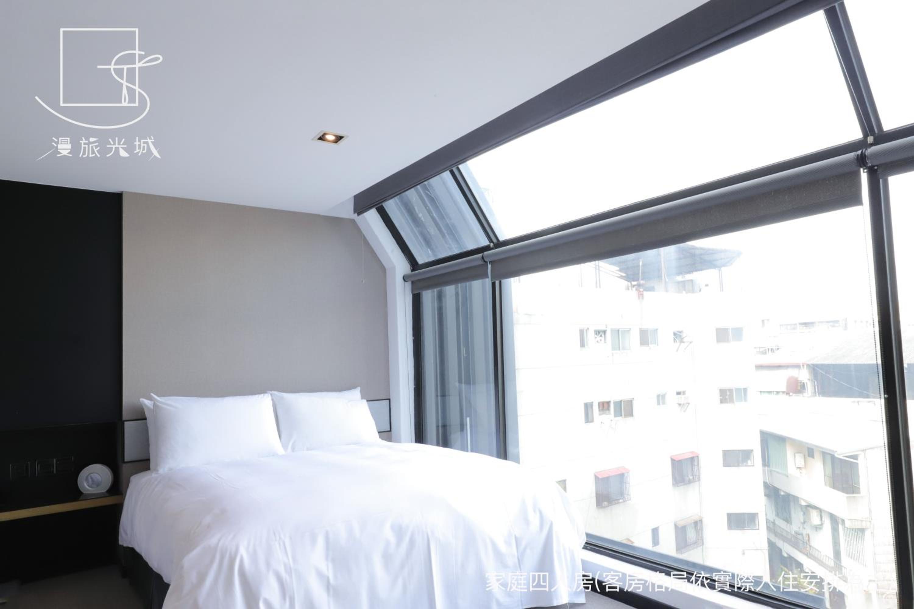 Deluxe Quadruple Room - Photo 3