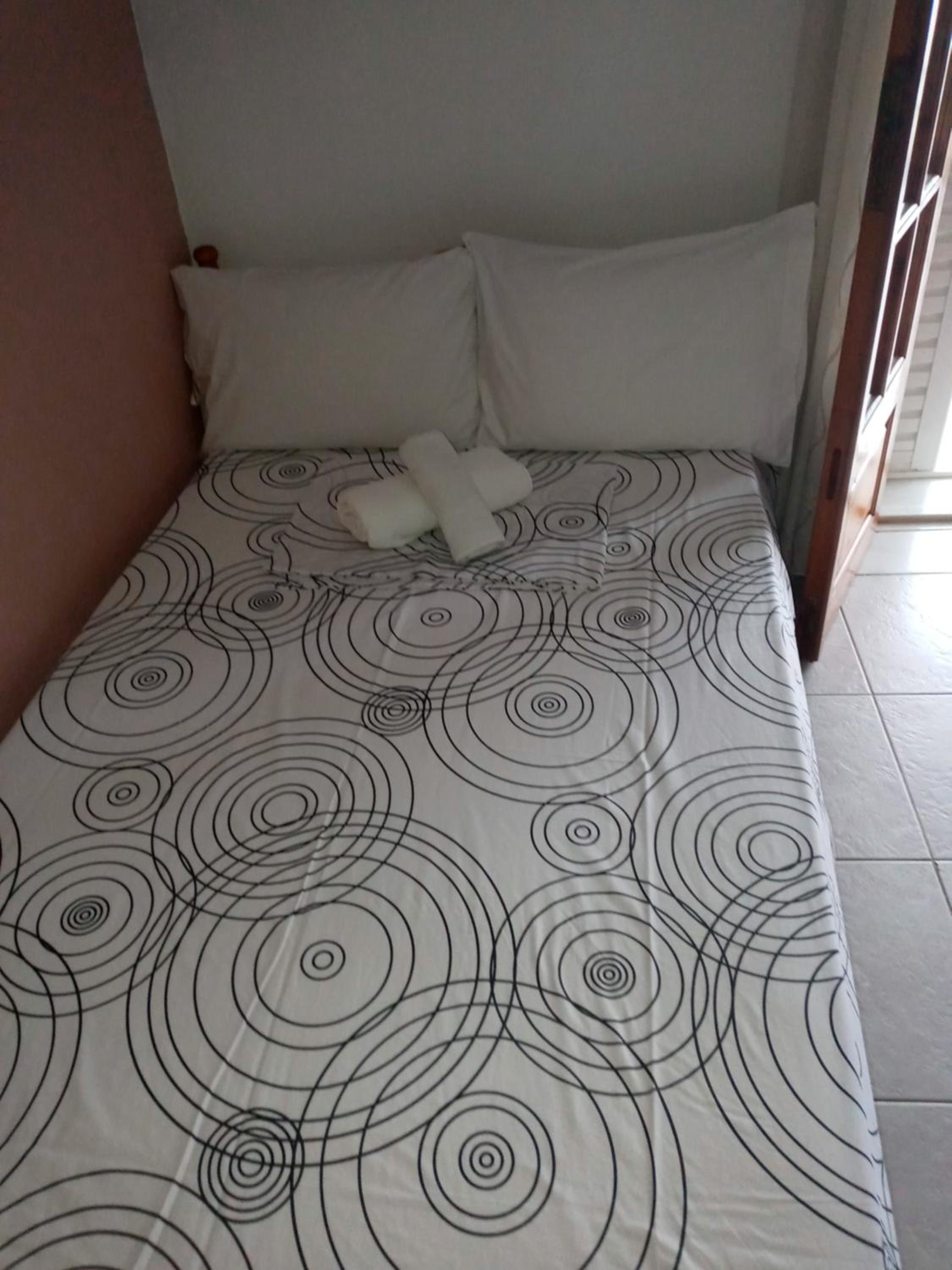 Standard Triple Room with Sea View - Photo 11