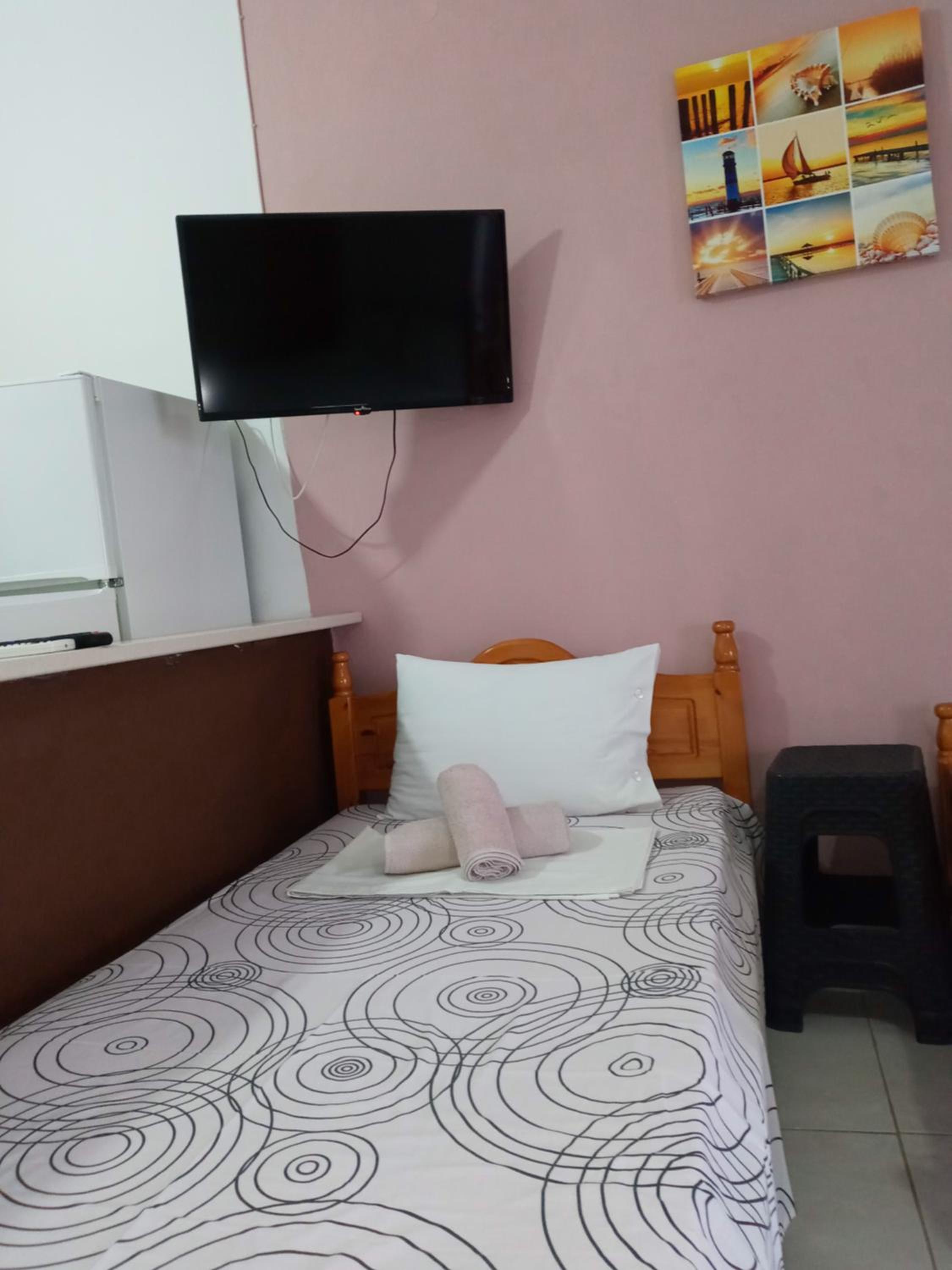 Standard Triple Room with Sea View - Photo 16