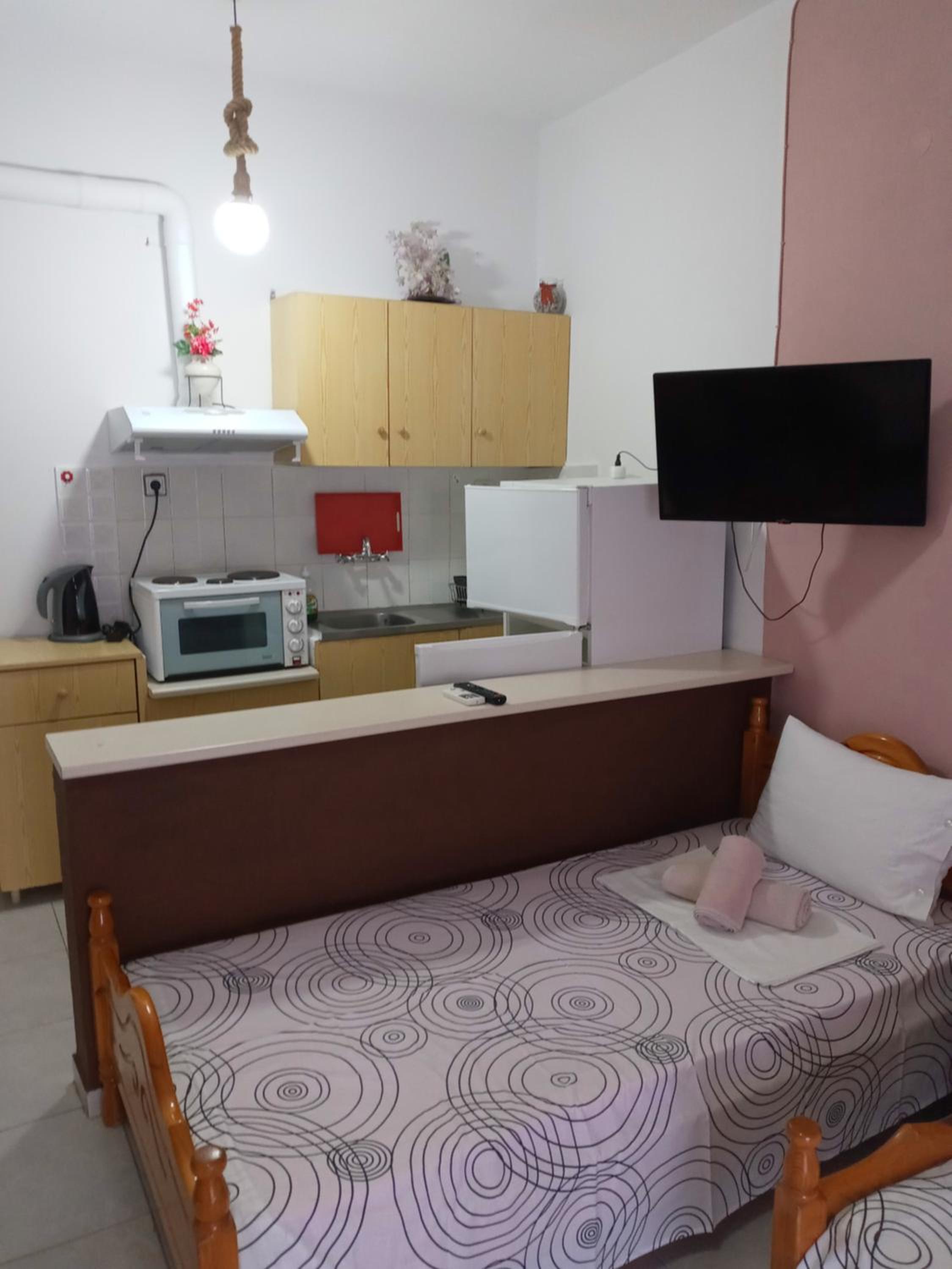 Standard Triple Room with Sea View - Photo 18