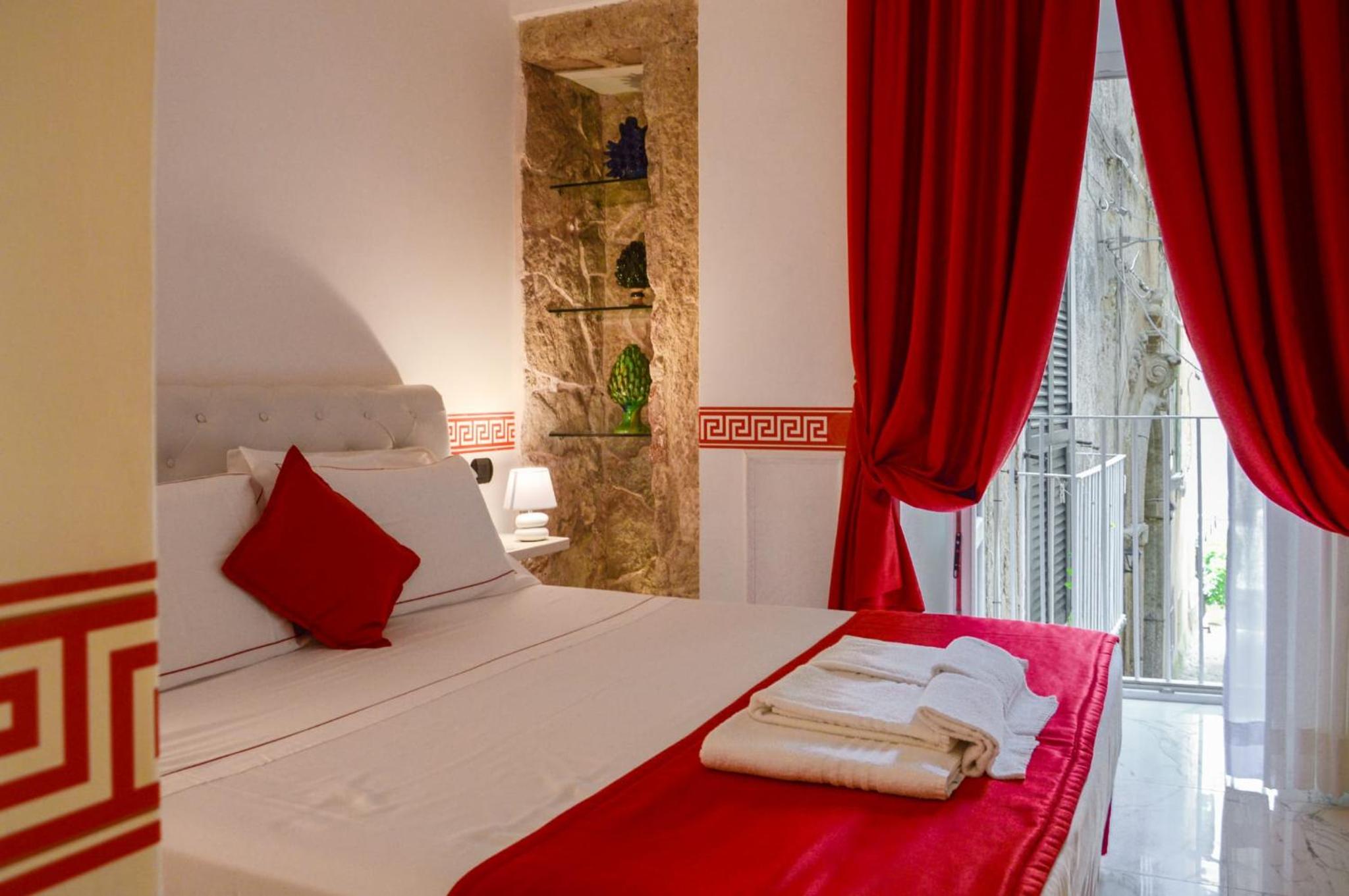 Deluxe Double Room With Balcony