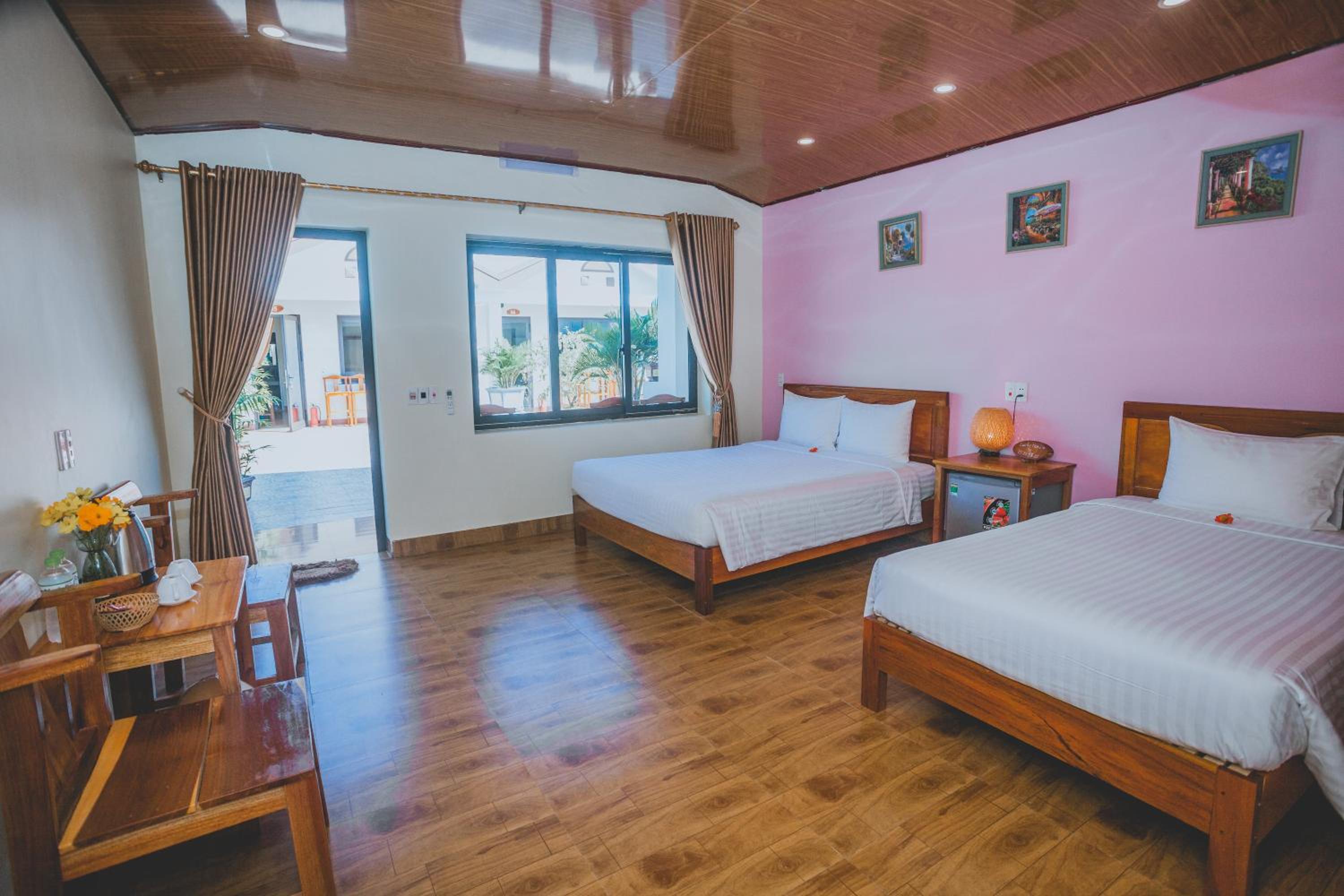 Triple Room with Mountain View