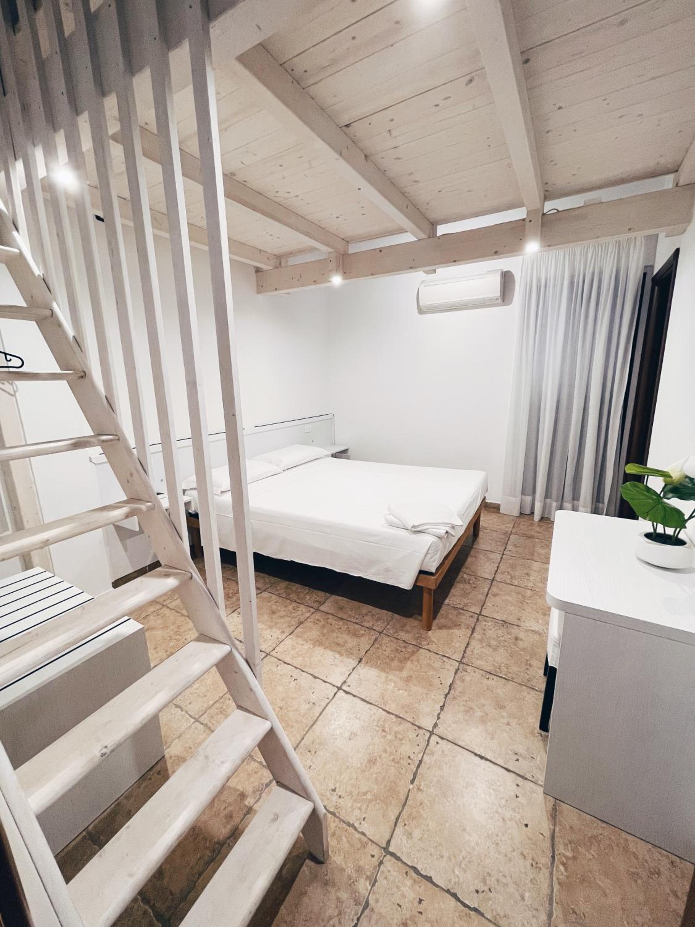 Quadruple Room with Terrace photo 1