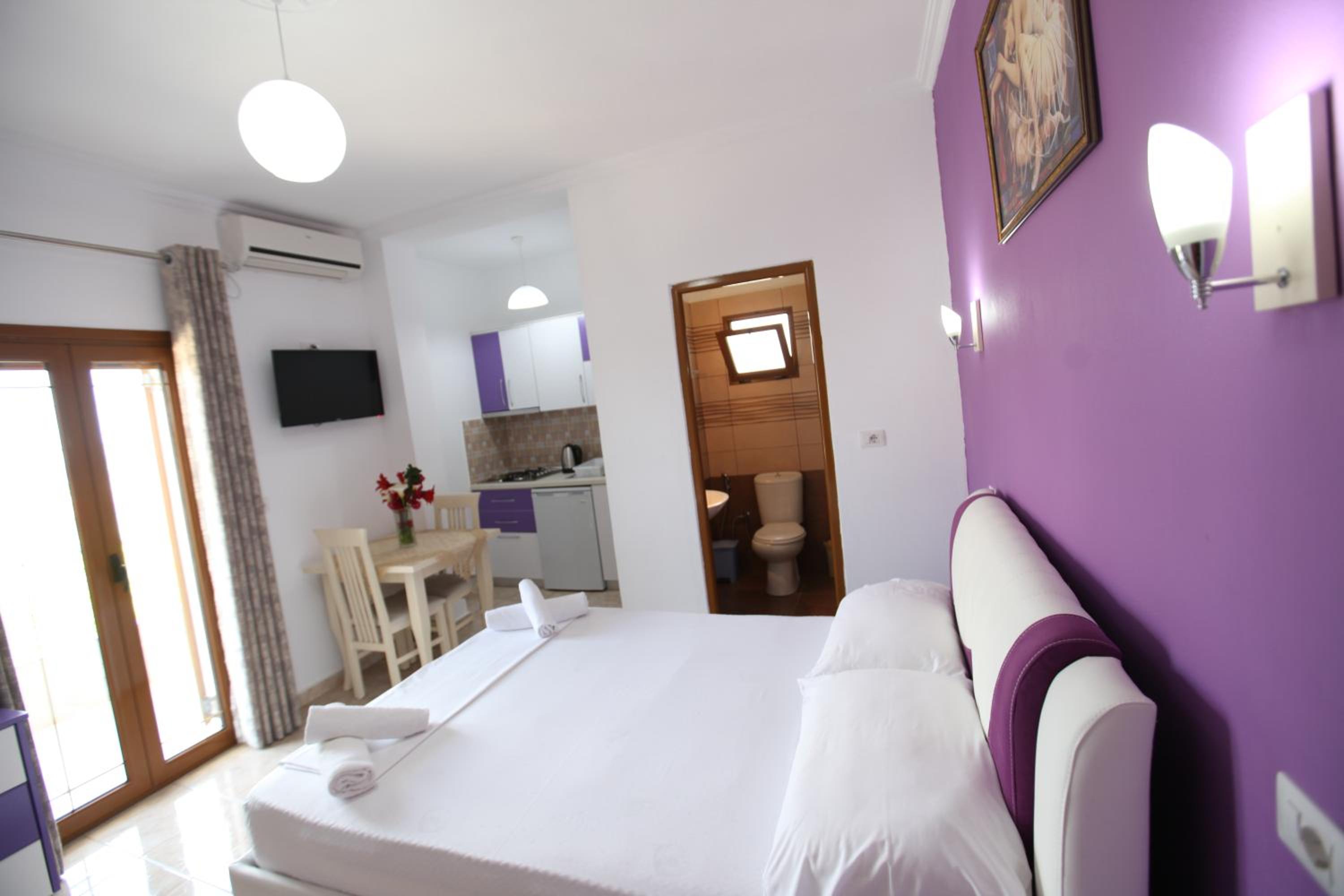 Deluxe Double Room photo 2