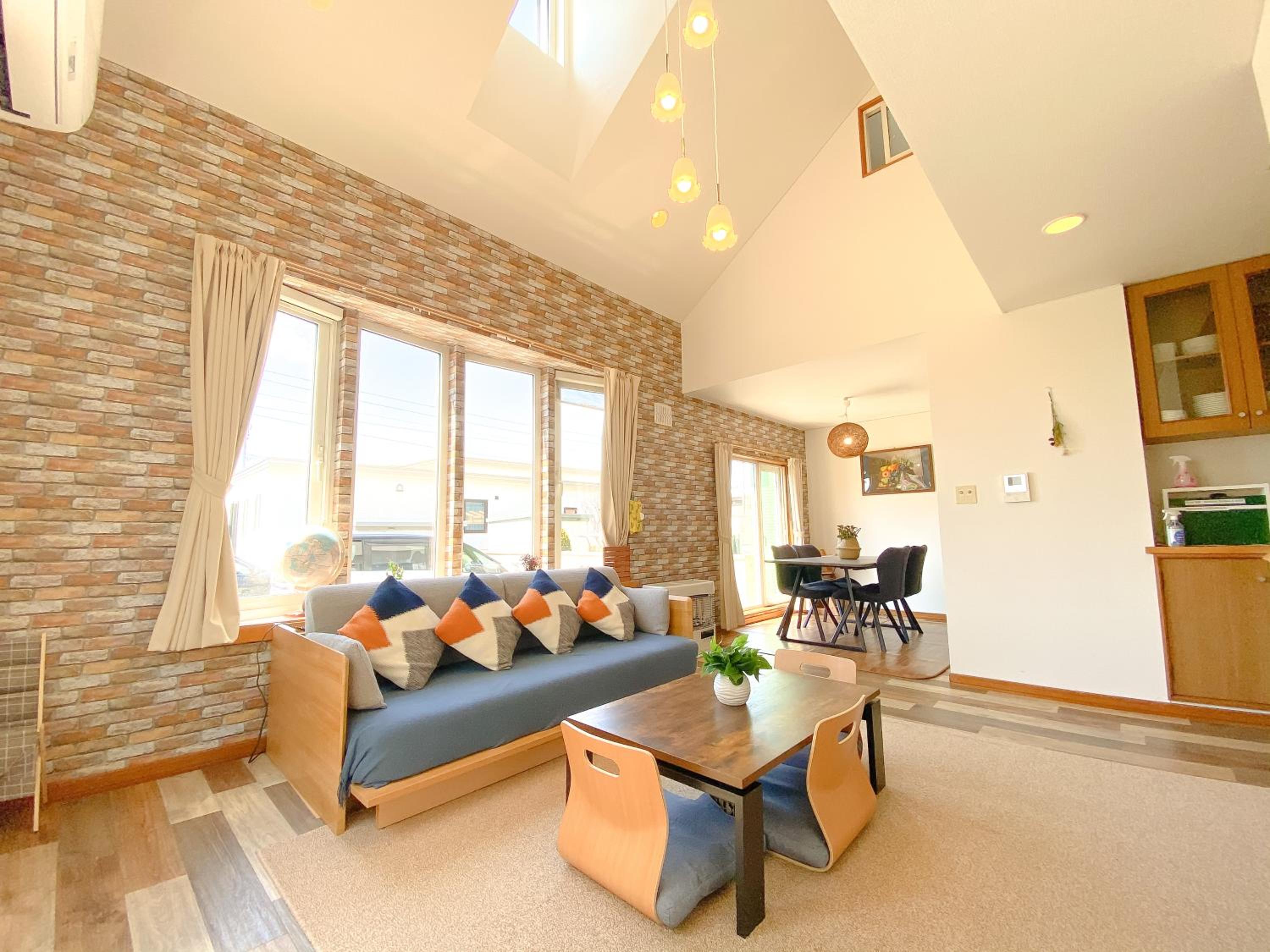 Four-Bedroom House - Photo 1
