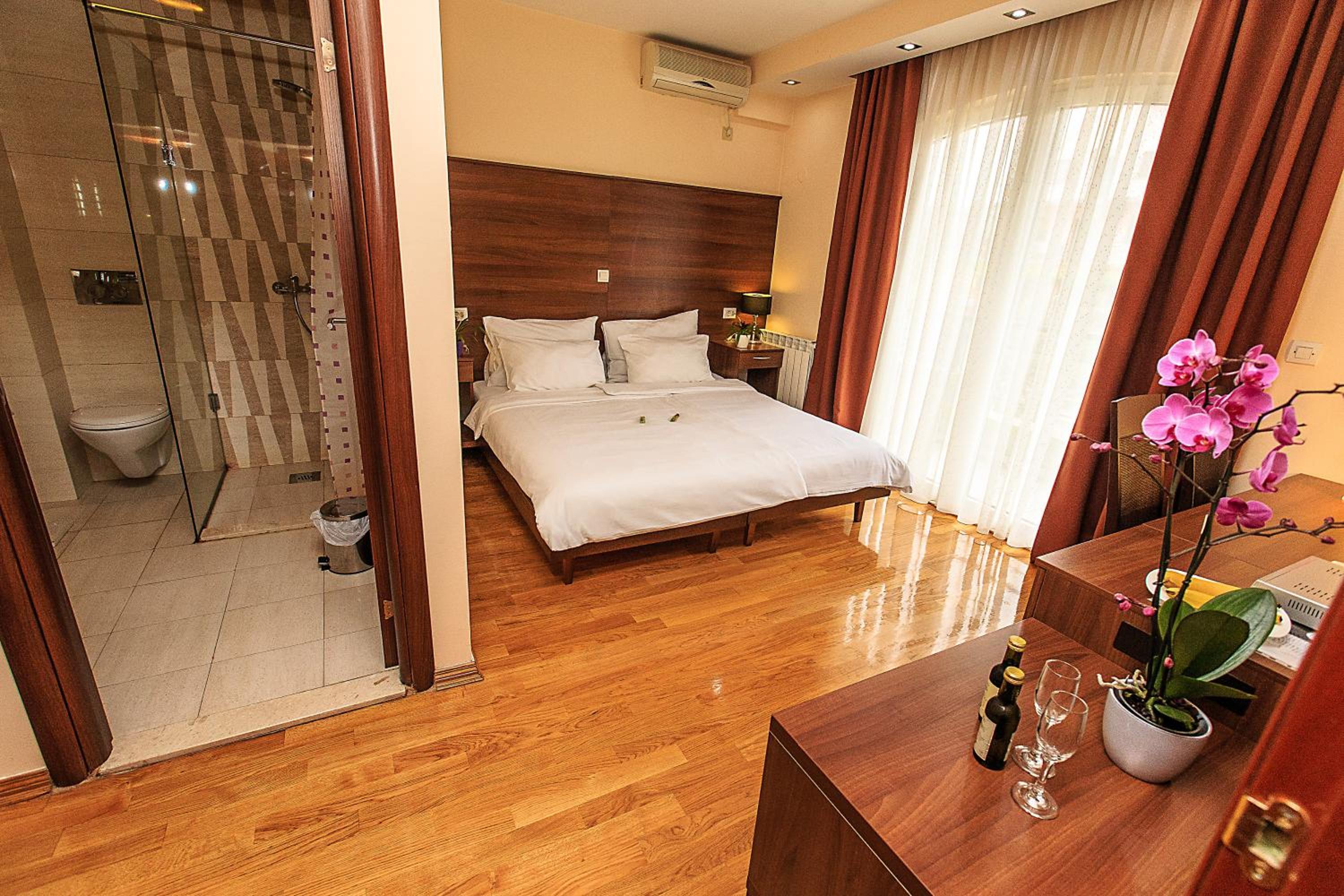 Special Offer - Double or Twin Room photo 3