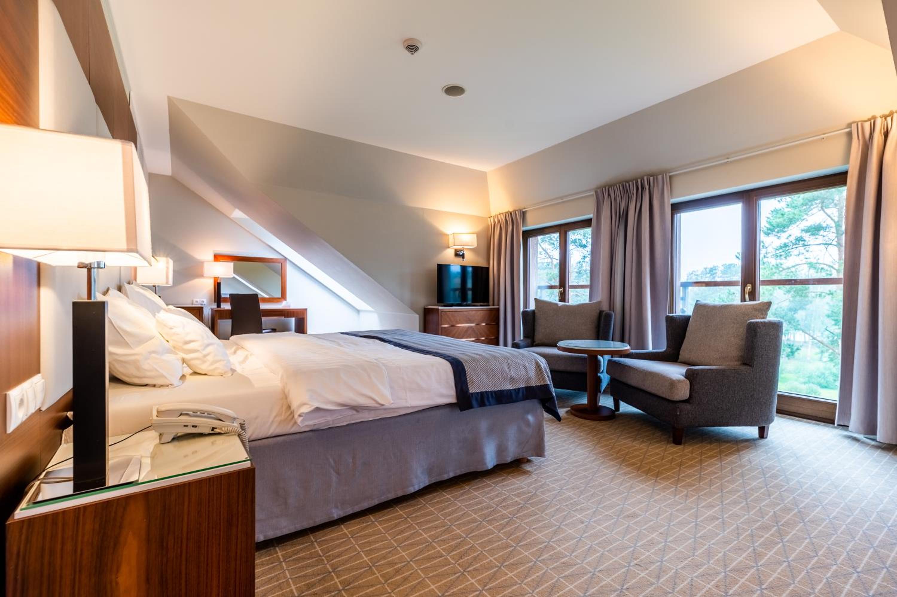 Superior Double Room with Lake View photo 3