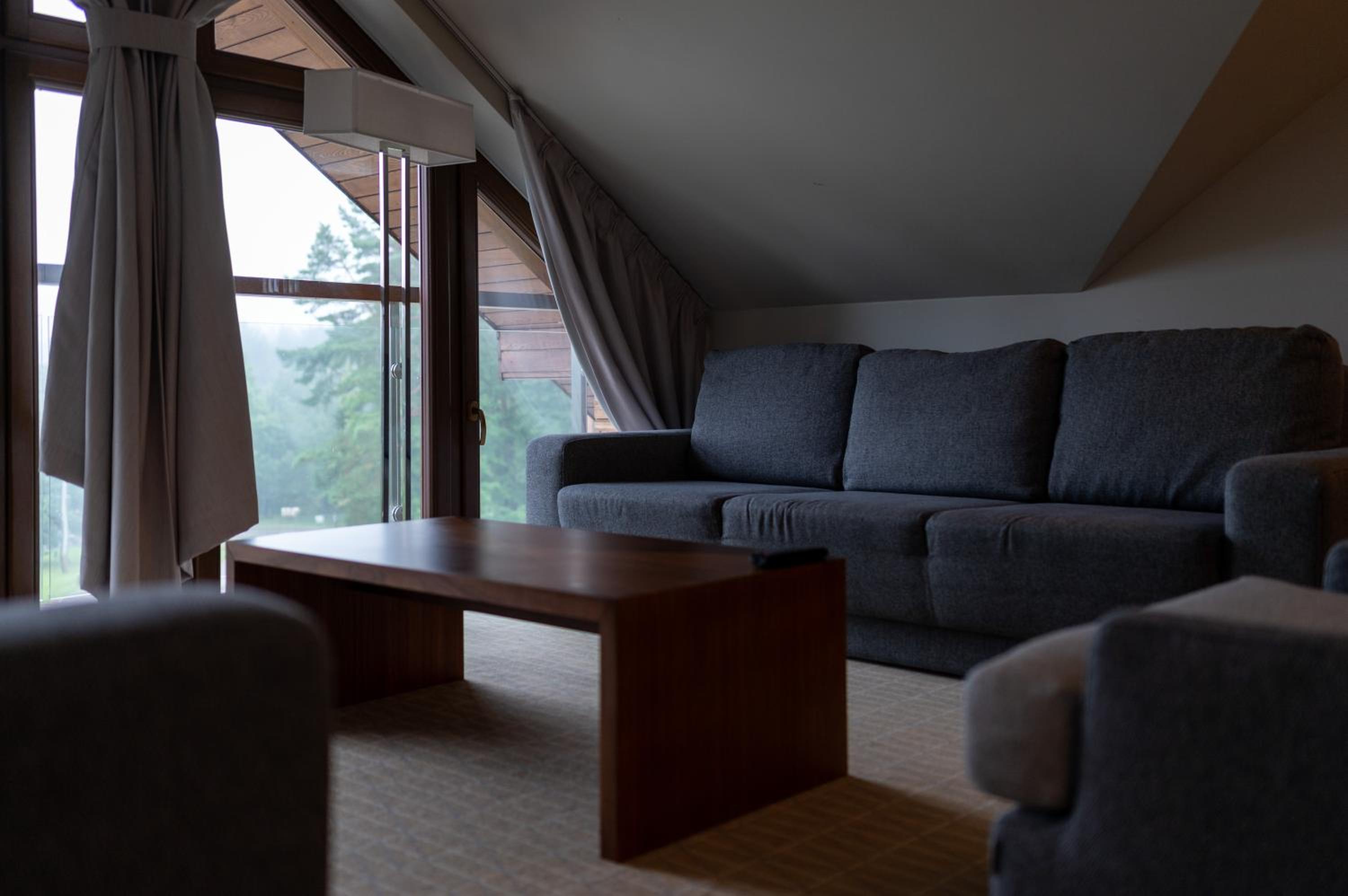 Apartment photo 2
