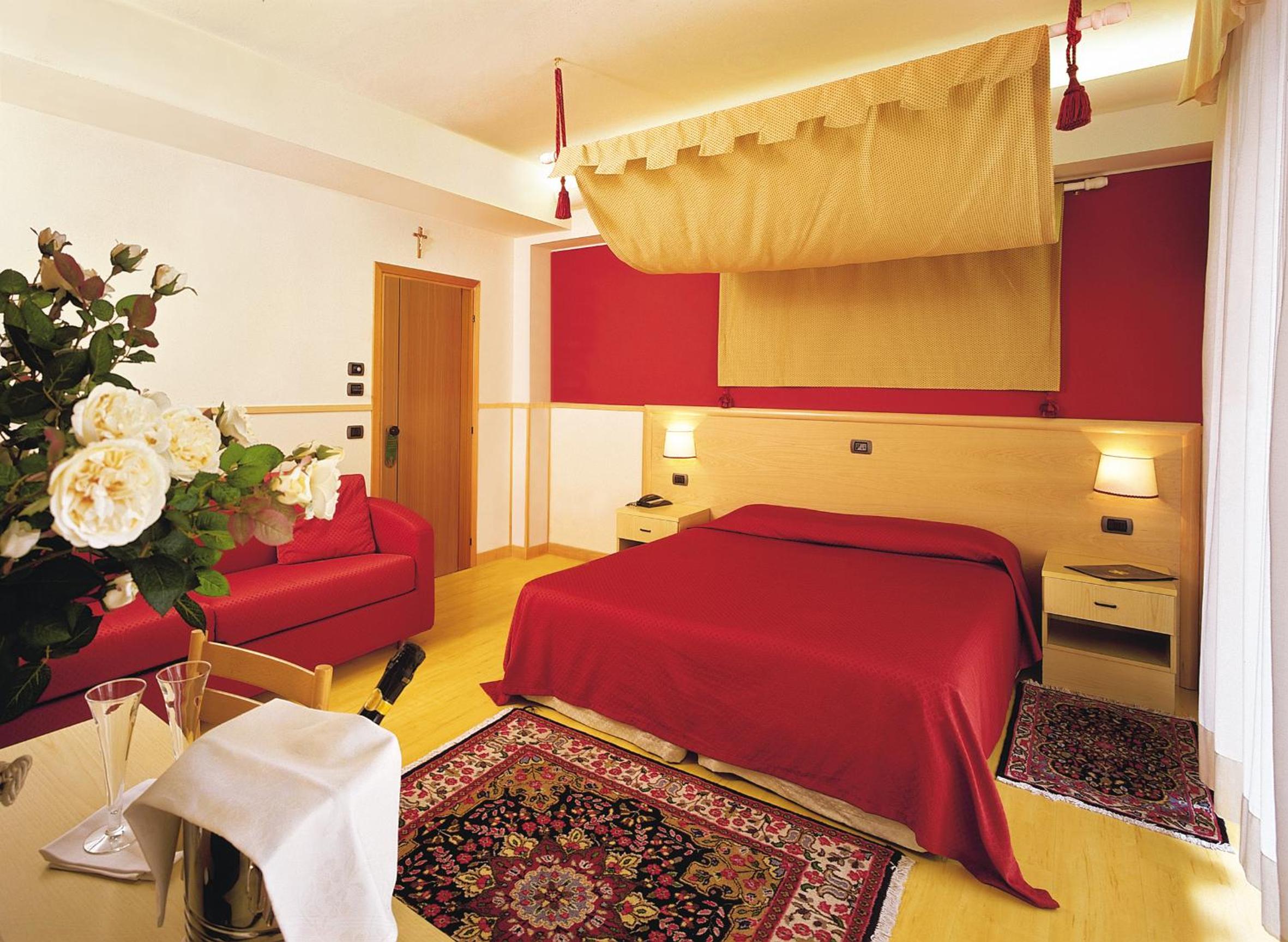 Junior Suite with Lateral Sea View - Photo 5