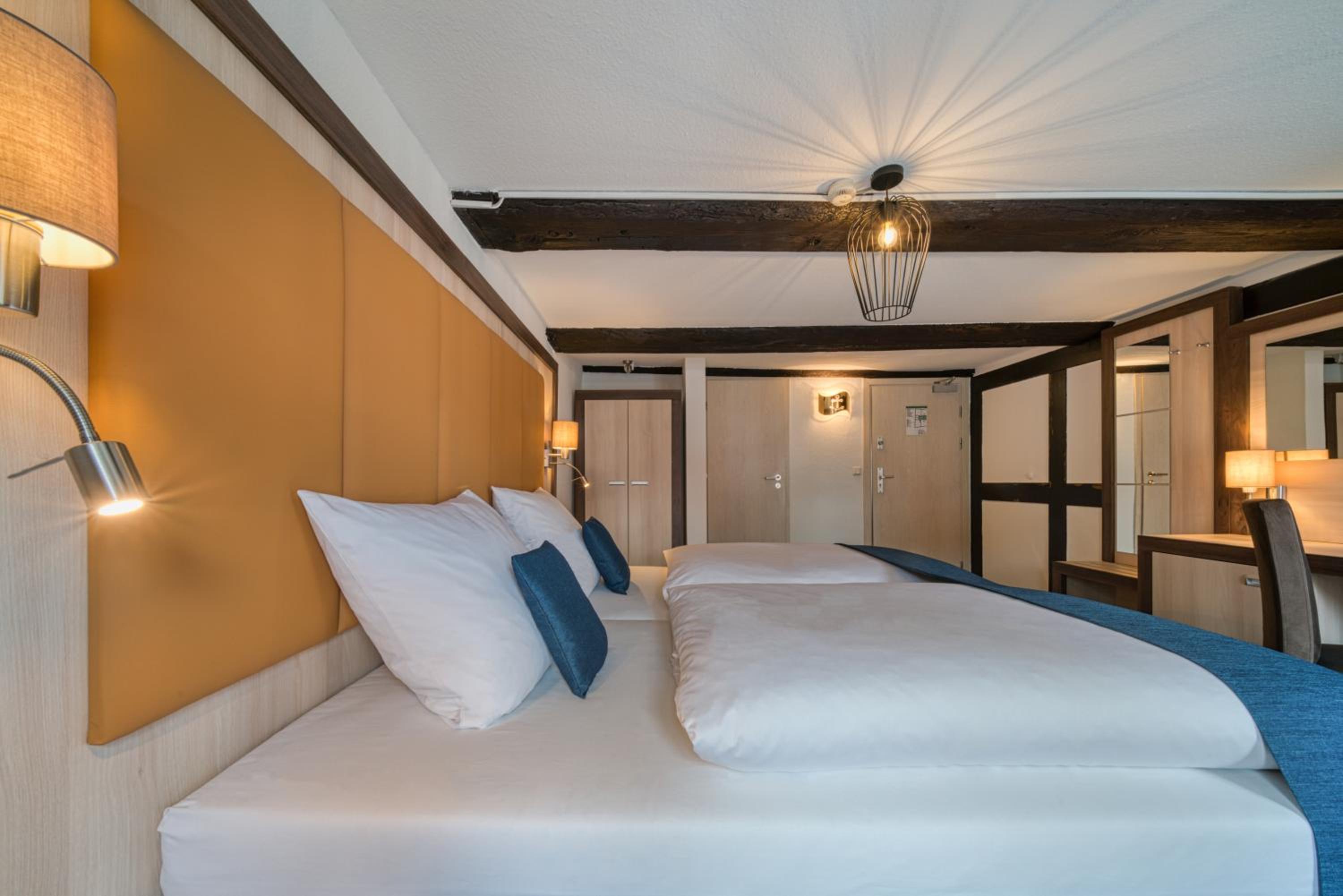 Economy Double Room photo 2