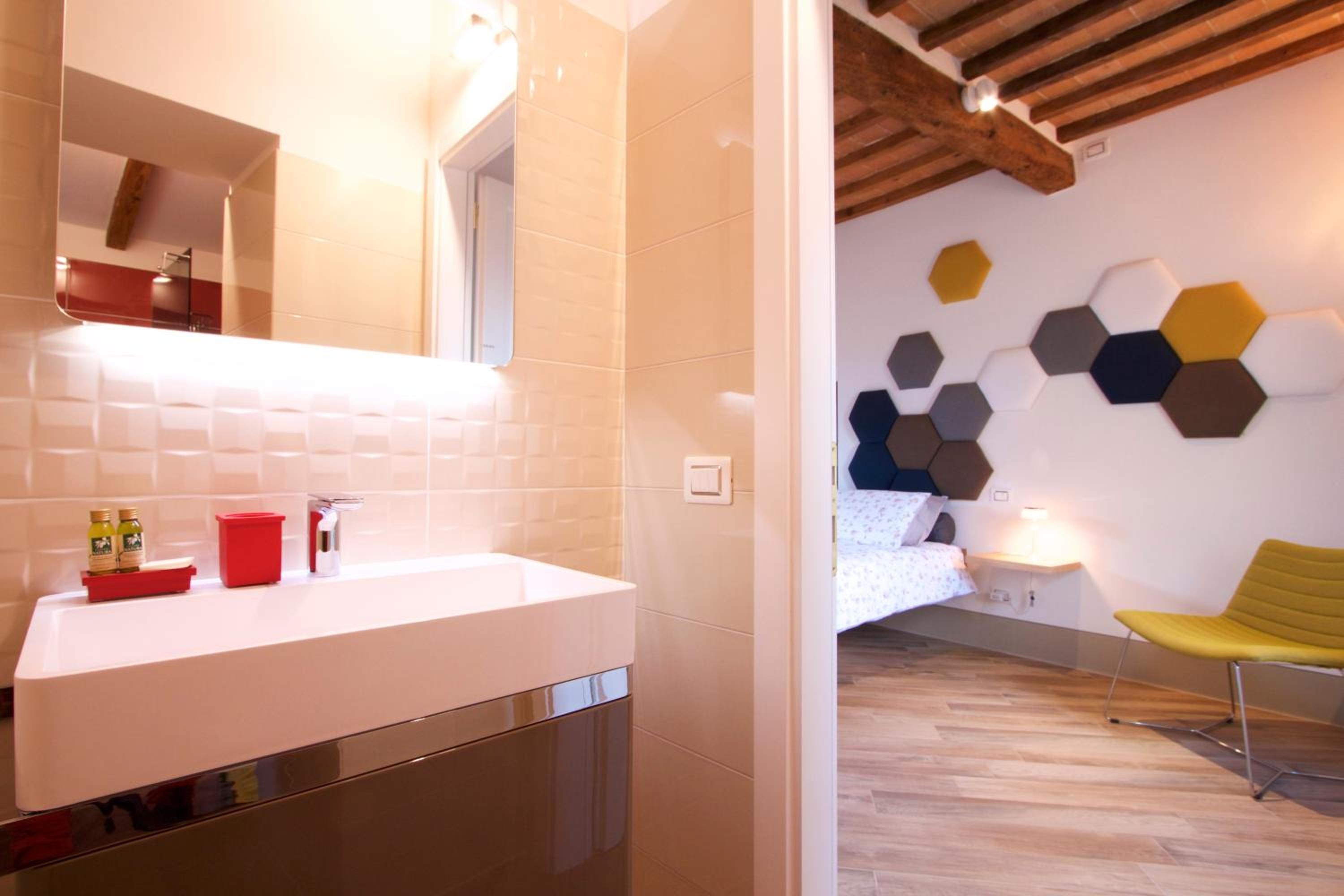 Double Room with Garden View - Photo 11