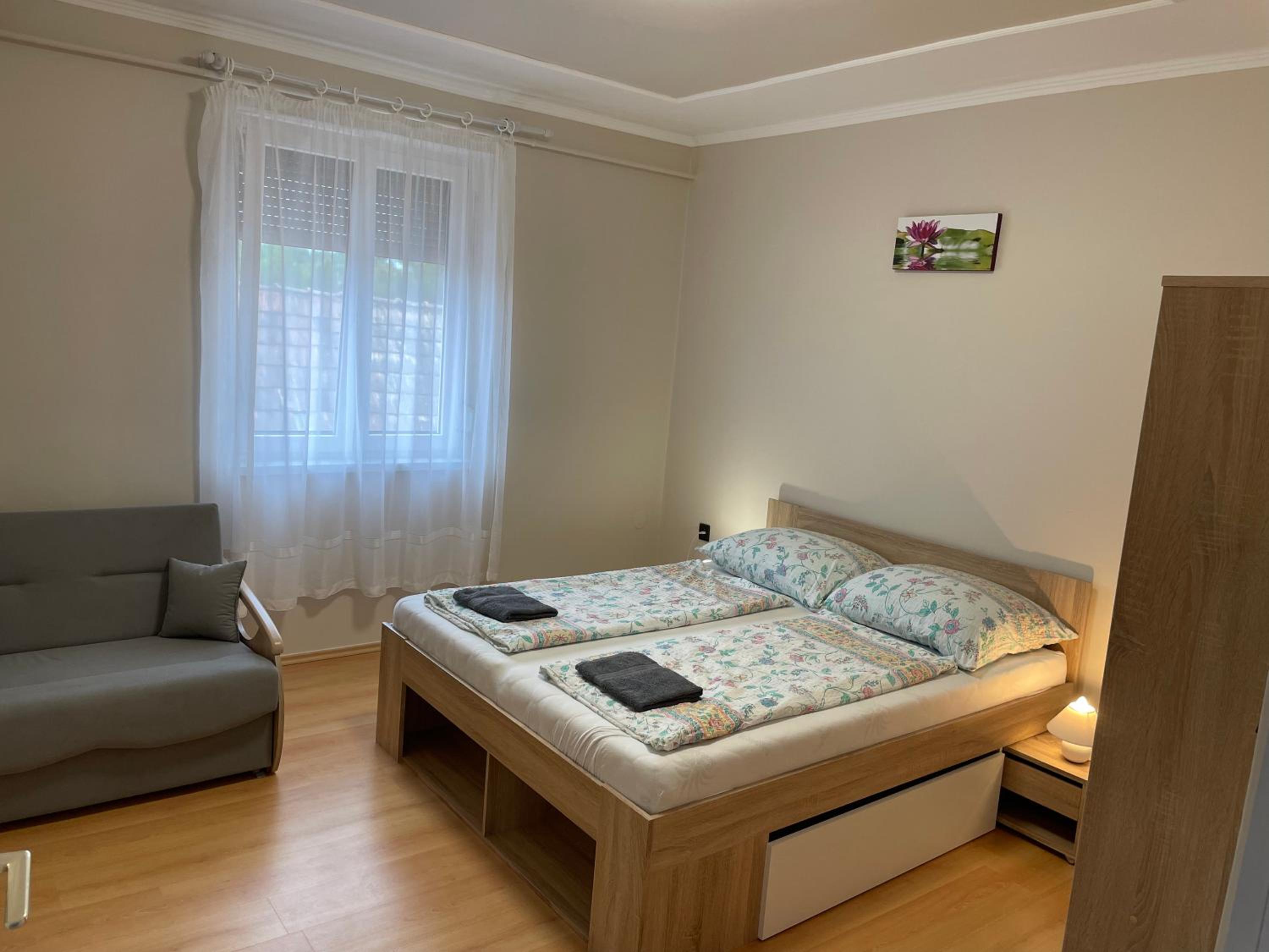 Double Room with Private Bathroom photo 3