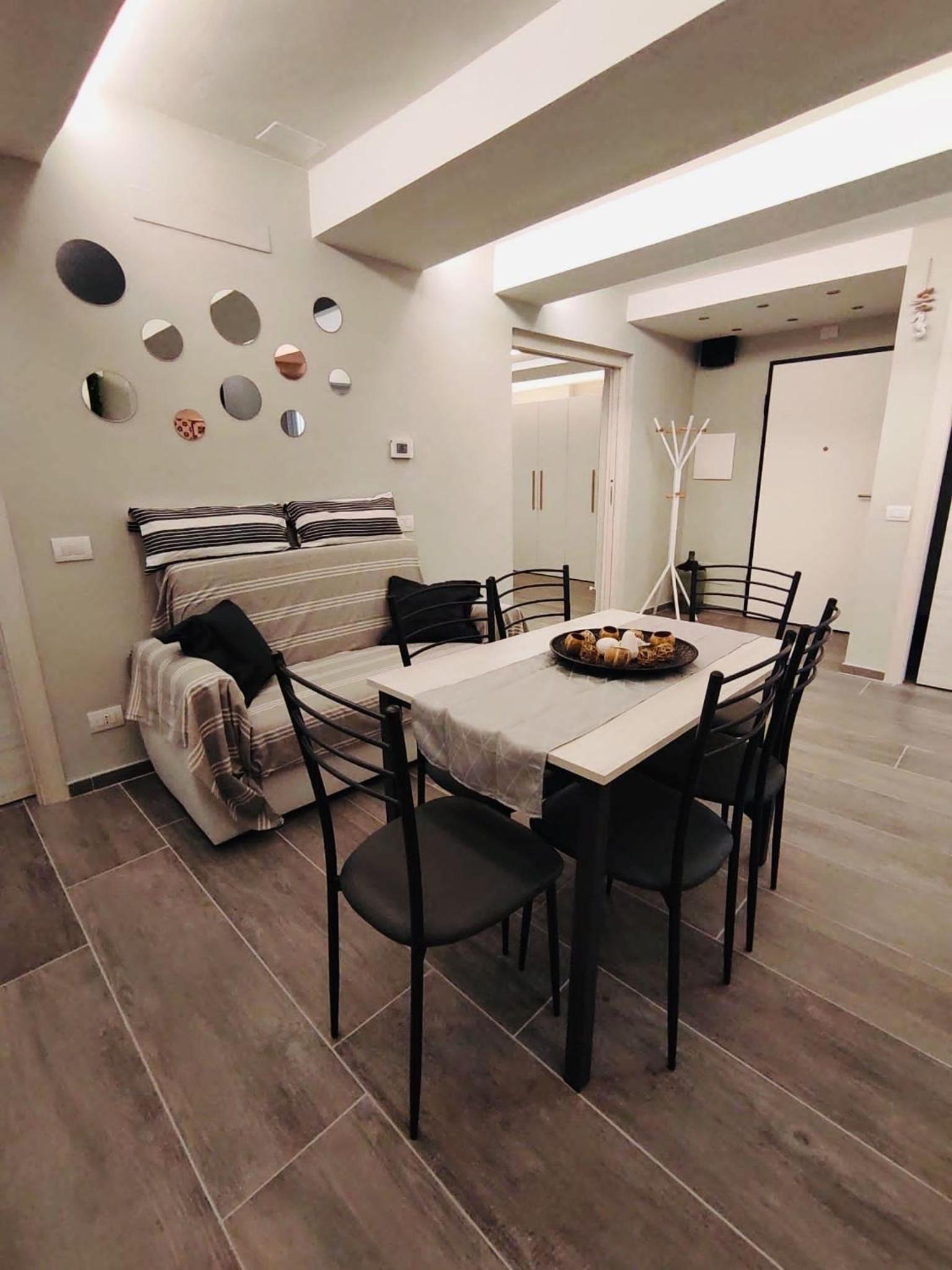 Three-Bedroom Apartment - Photo 31