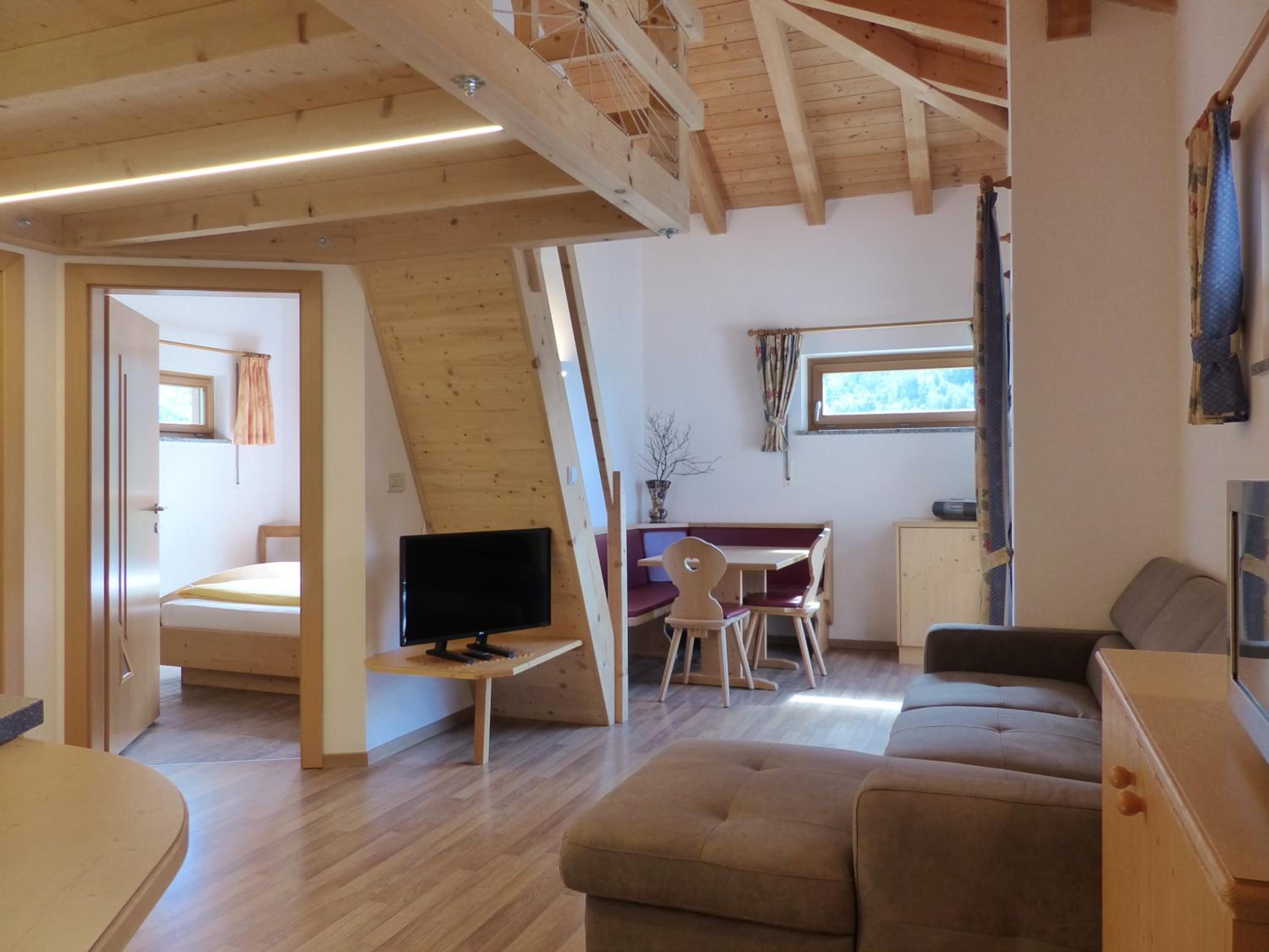 Large One-Bedroom Apartment with Balcony