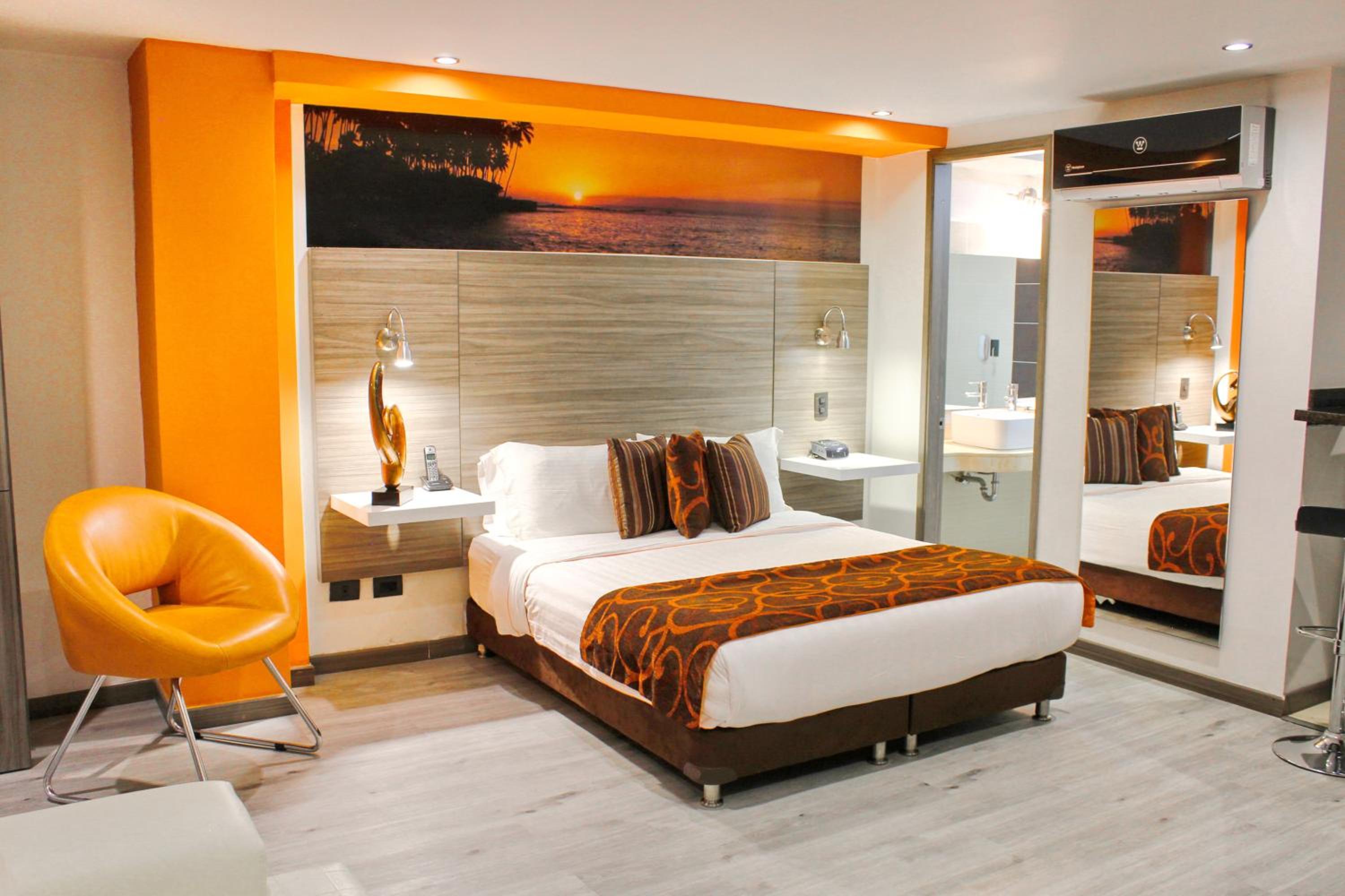 Suite with Balcony photo 2