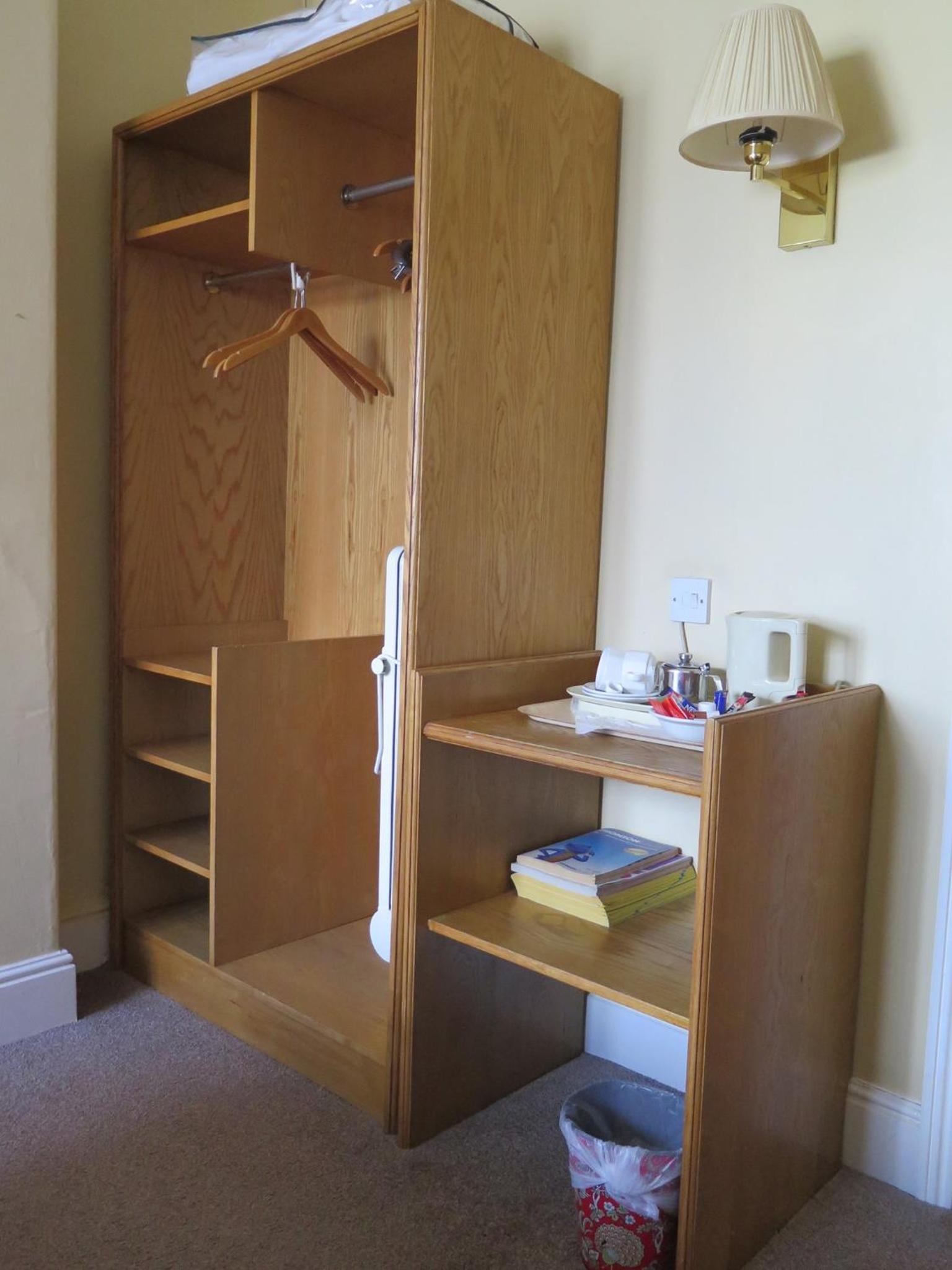 Standard Double Room - Photo 12