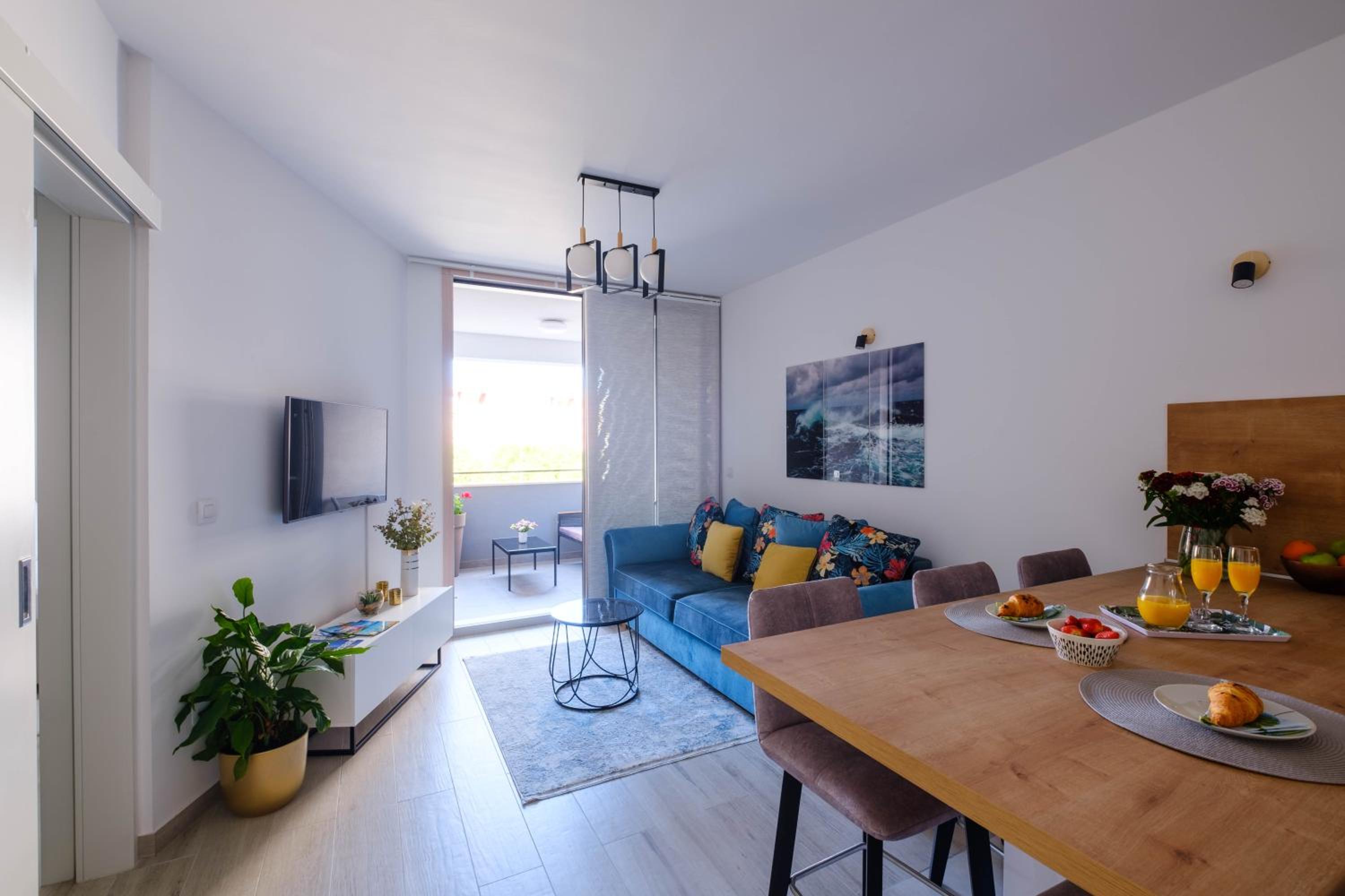 One-Bedroom Apartment