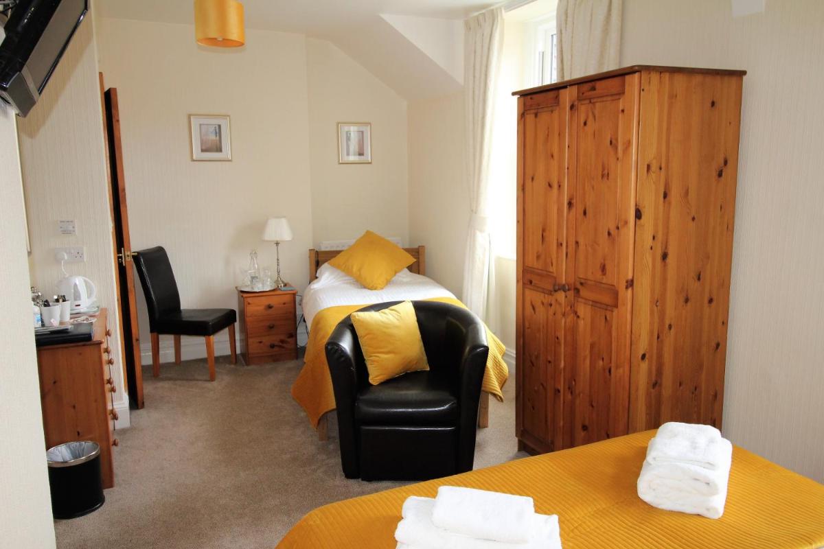 Deluxe Double or Twin Room photo 3