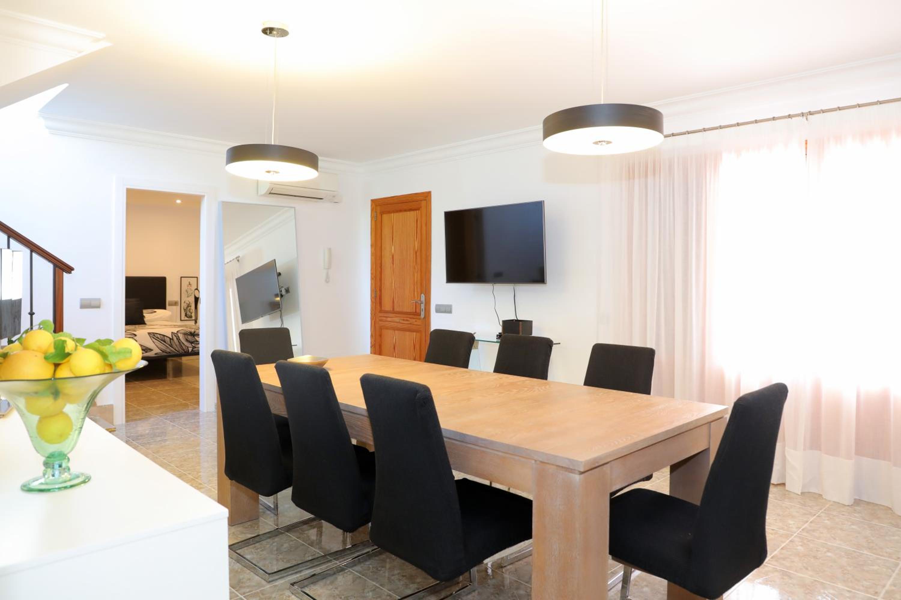 Villa photo 2